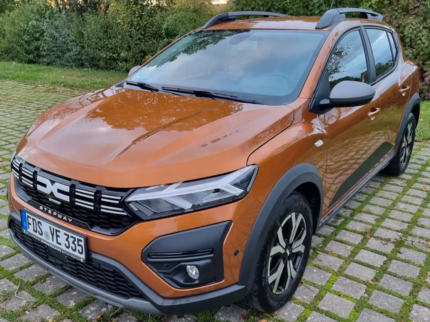 Dacia Sandero Stepway Expression TCe 110 Oranj - 1