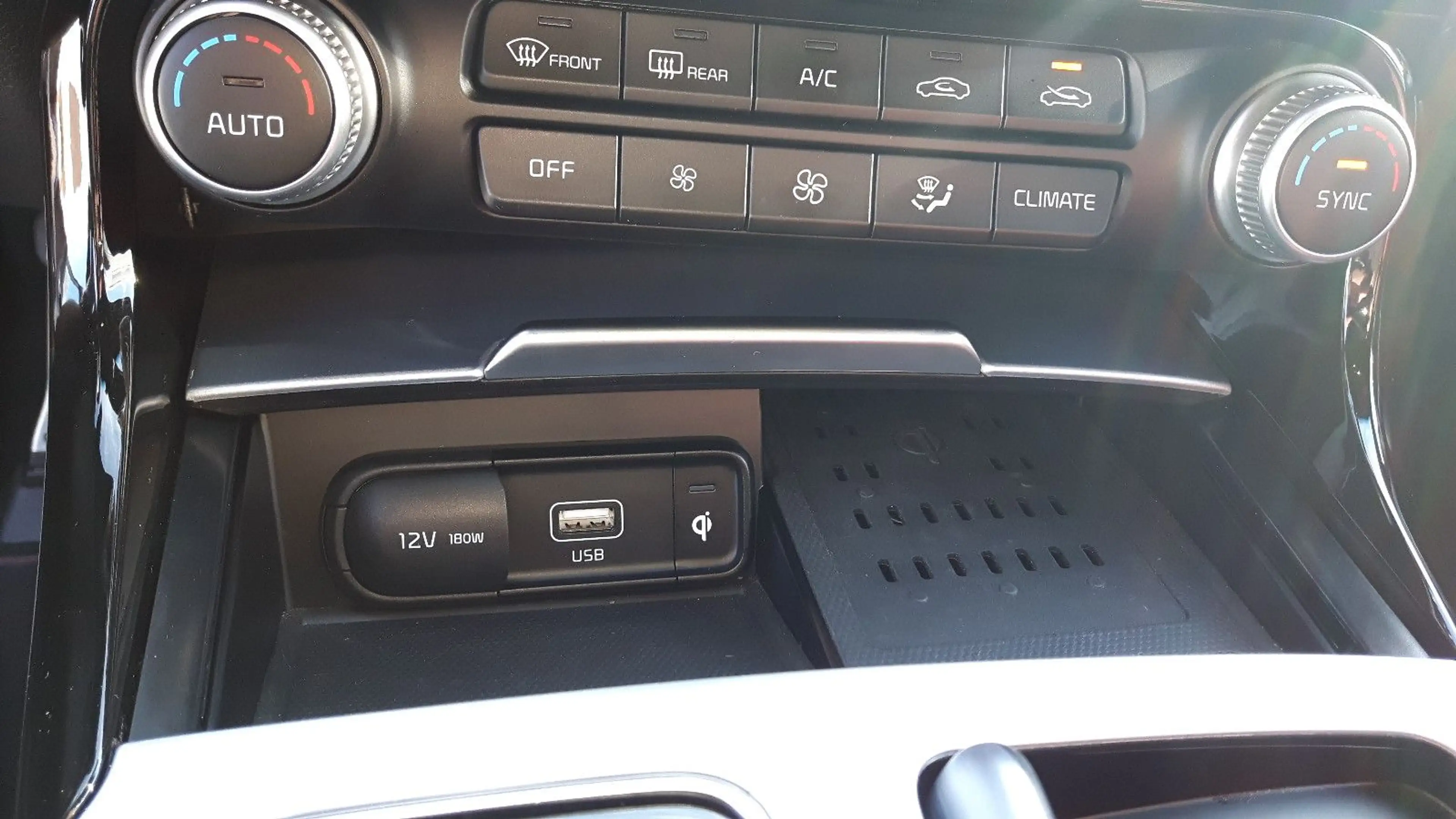 Kia Stinger 3,3T AWD AT8 GT LED Rot GD — photo 14