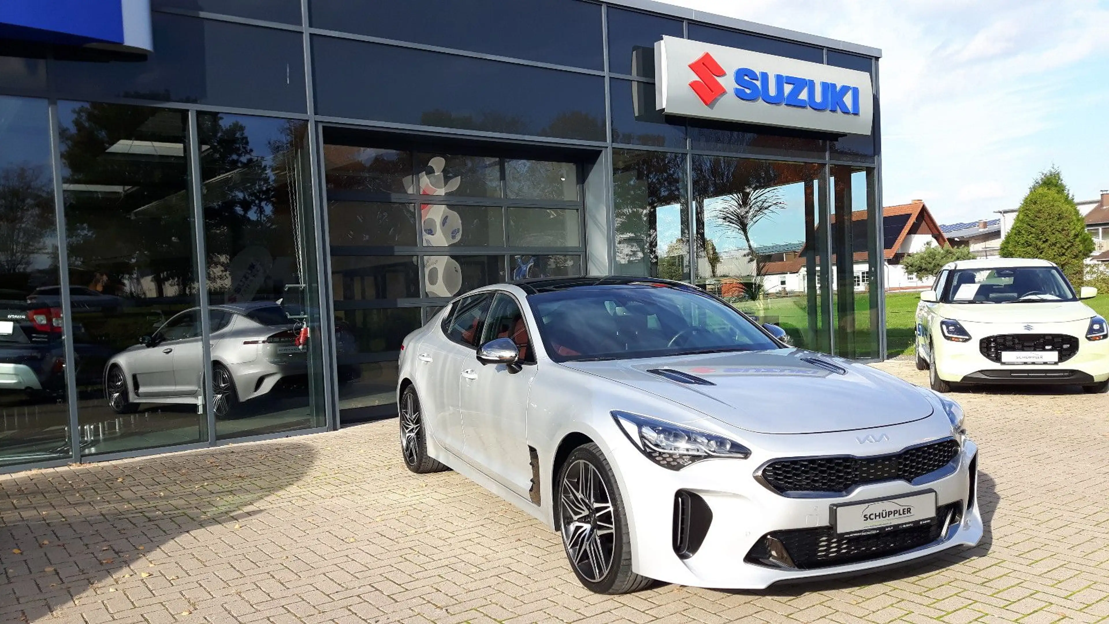 Kia Stinger 3,3T AWD AT8 GT LED Rot GD — photo 2