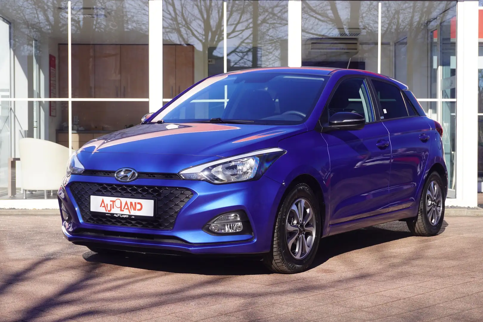 Hyundai i20 1.2 YES! Klima Kamera Sitzheizung DAB PDC Azul - 2