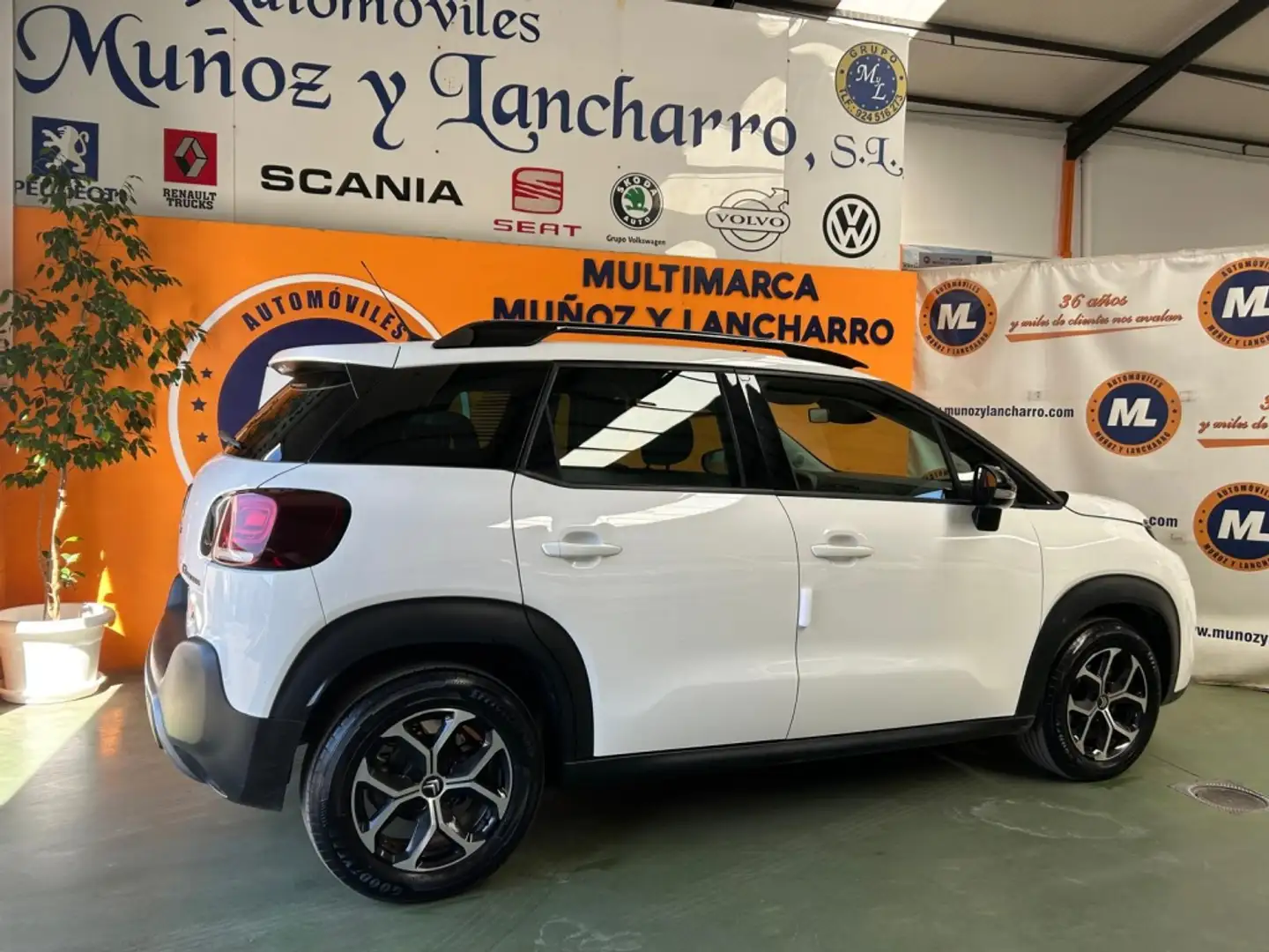 Citroen C3 Aircross BlueHDi S&S Shine Pack 110 Blanco - 2