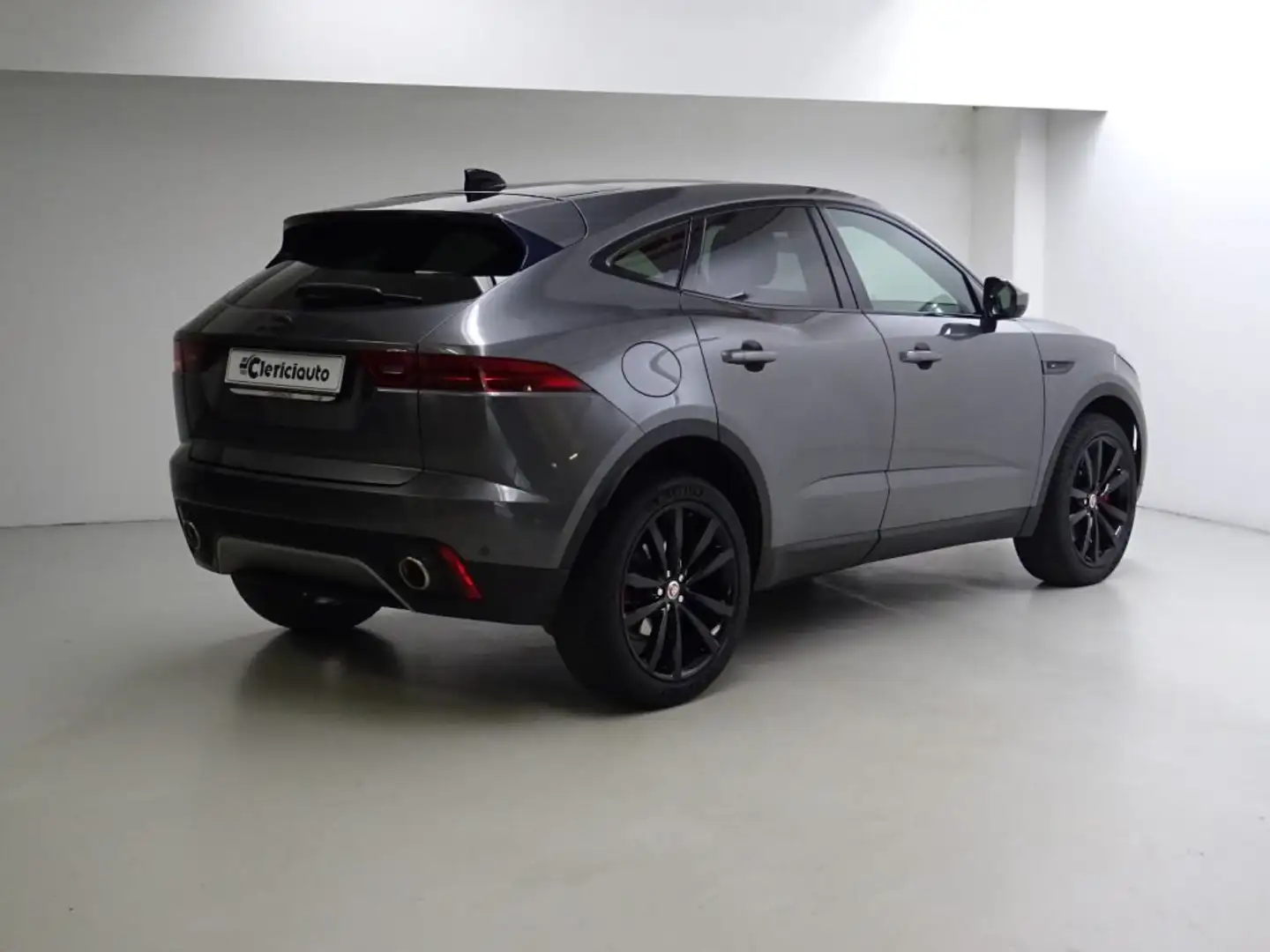 Jaguar E-Pace 2.0 AWD aut. S BLACK PACK Grigio - 2