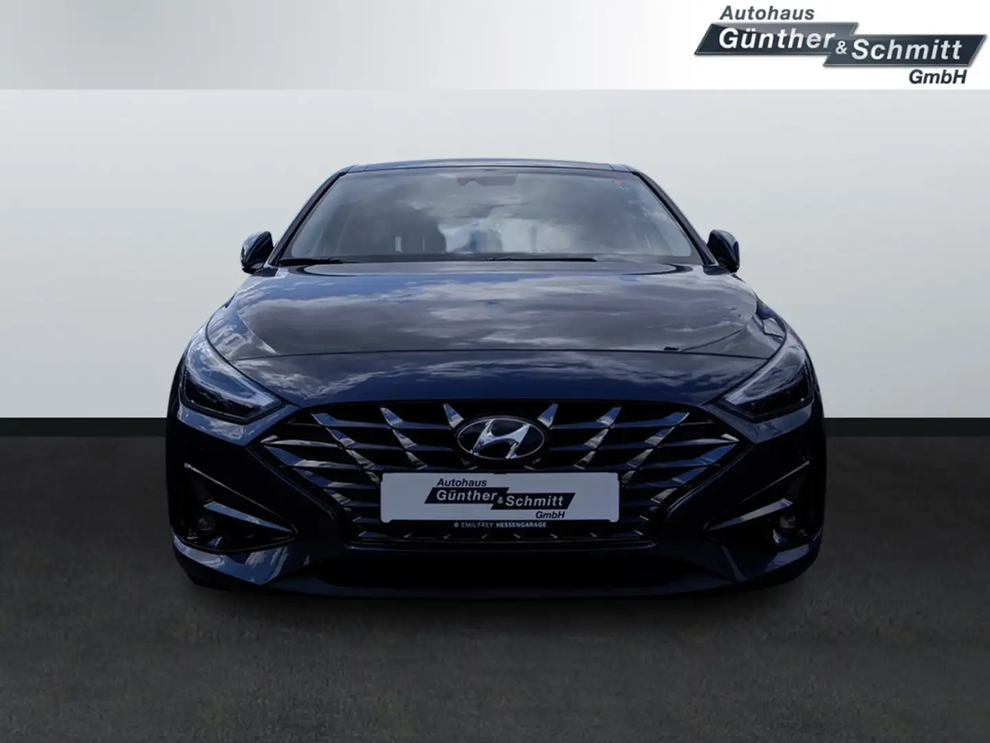 Hyundai i30 1.5 Prime Mild-Hybrid Grau - 2