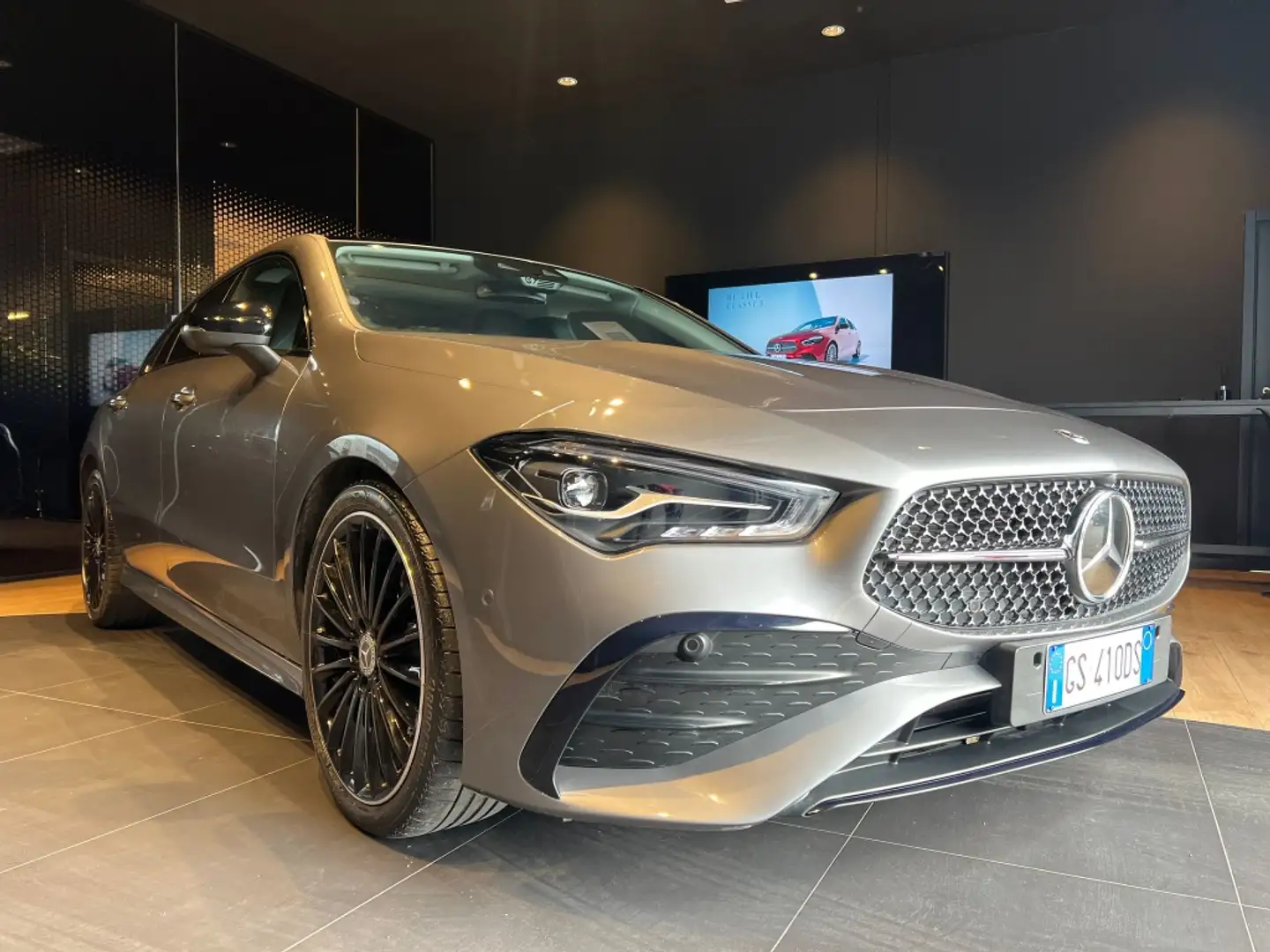 Mercedes-Benz CLA 200 d Automatic Shooting Brake Серый - 1
