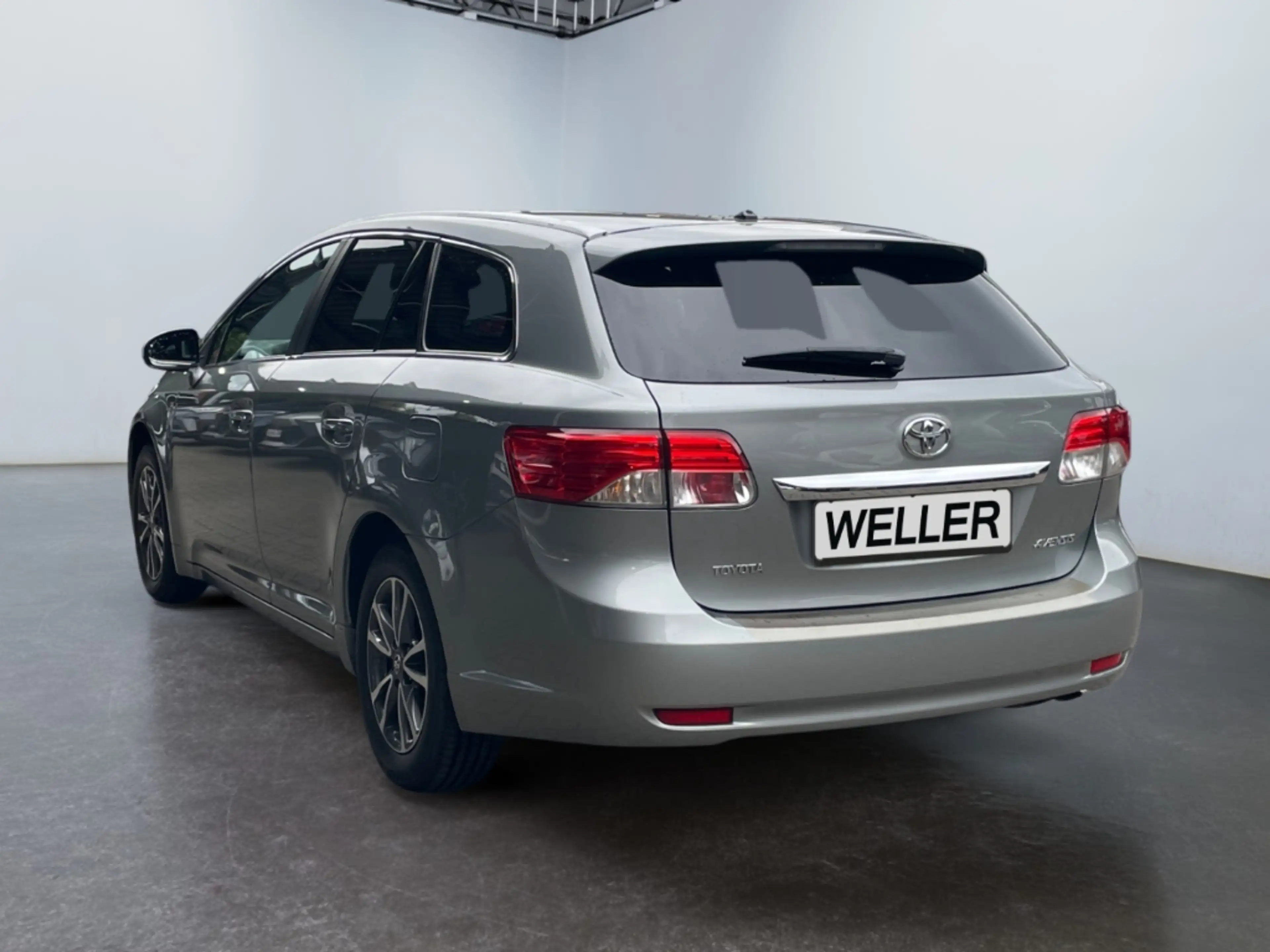 Toyota Avensis Kombi 1.8 Edition *Kamera*SHZ*Bluetooth* — photo 7