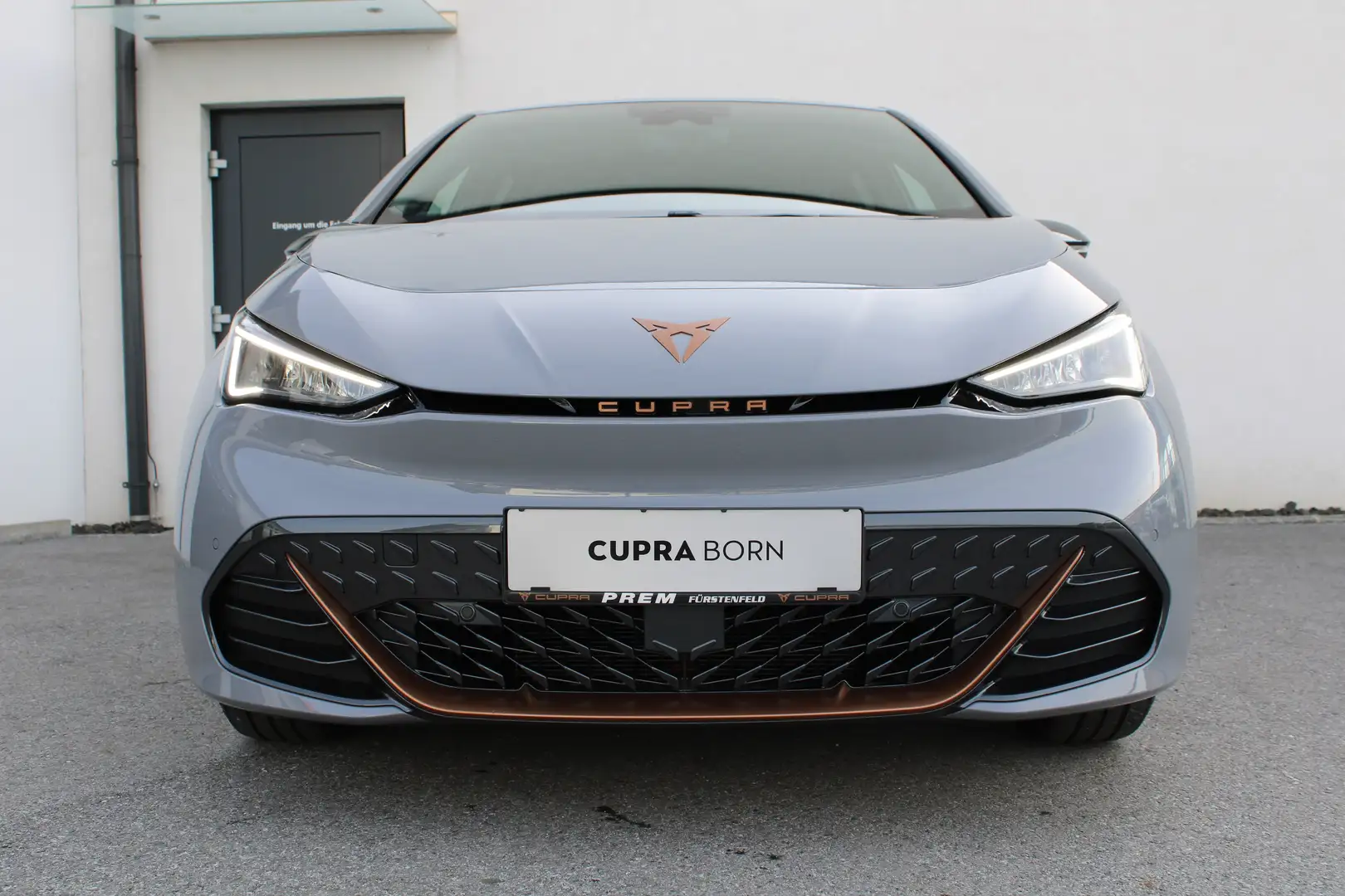 CUPRA Born 58 150KW/204PS mit Wärmepumpe/1.Bes./6.490KM! Grau - 1