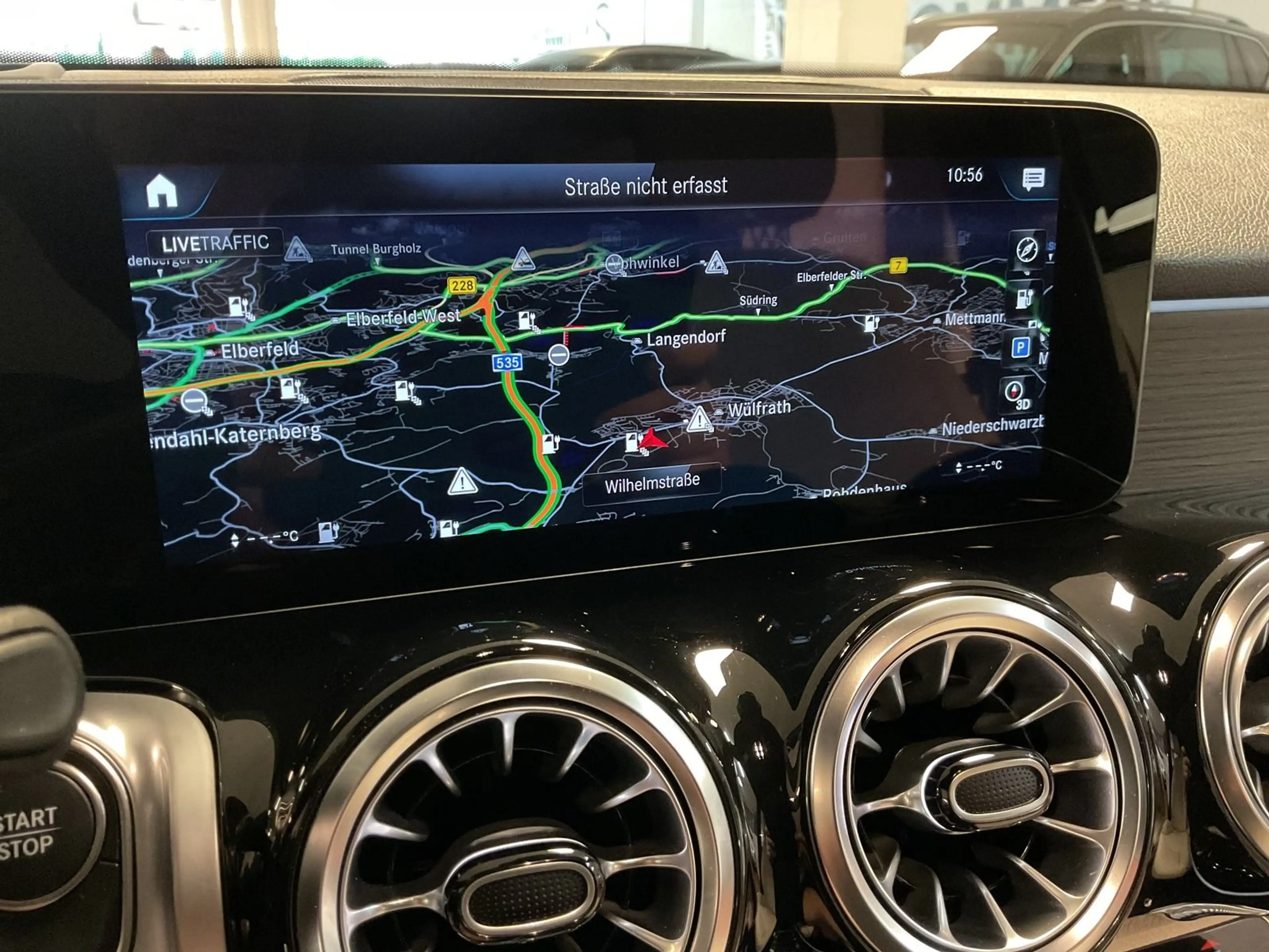 Mercedes-Benz EQB 250 Advanced PLUS Night Paket,Kamera,Media — photo 15
