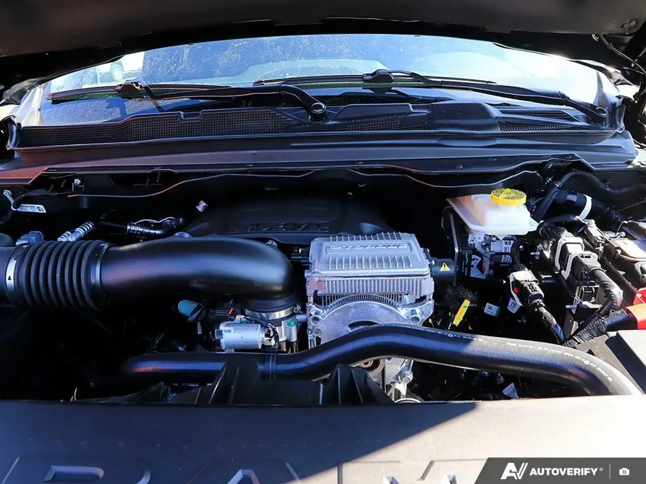 RAM 1500 снимка RAM 1500