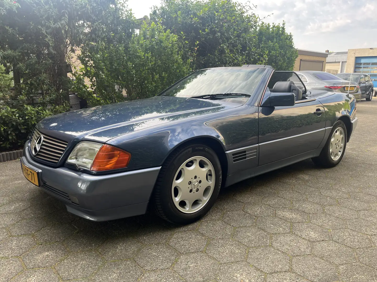 Mercedes-Benz SL 320 Cabrio Blau - 1