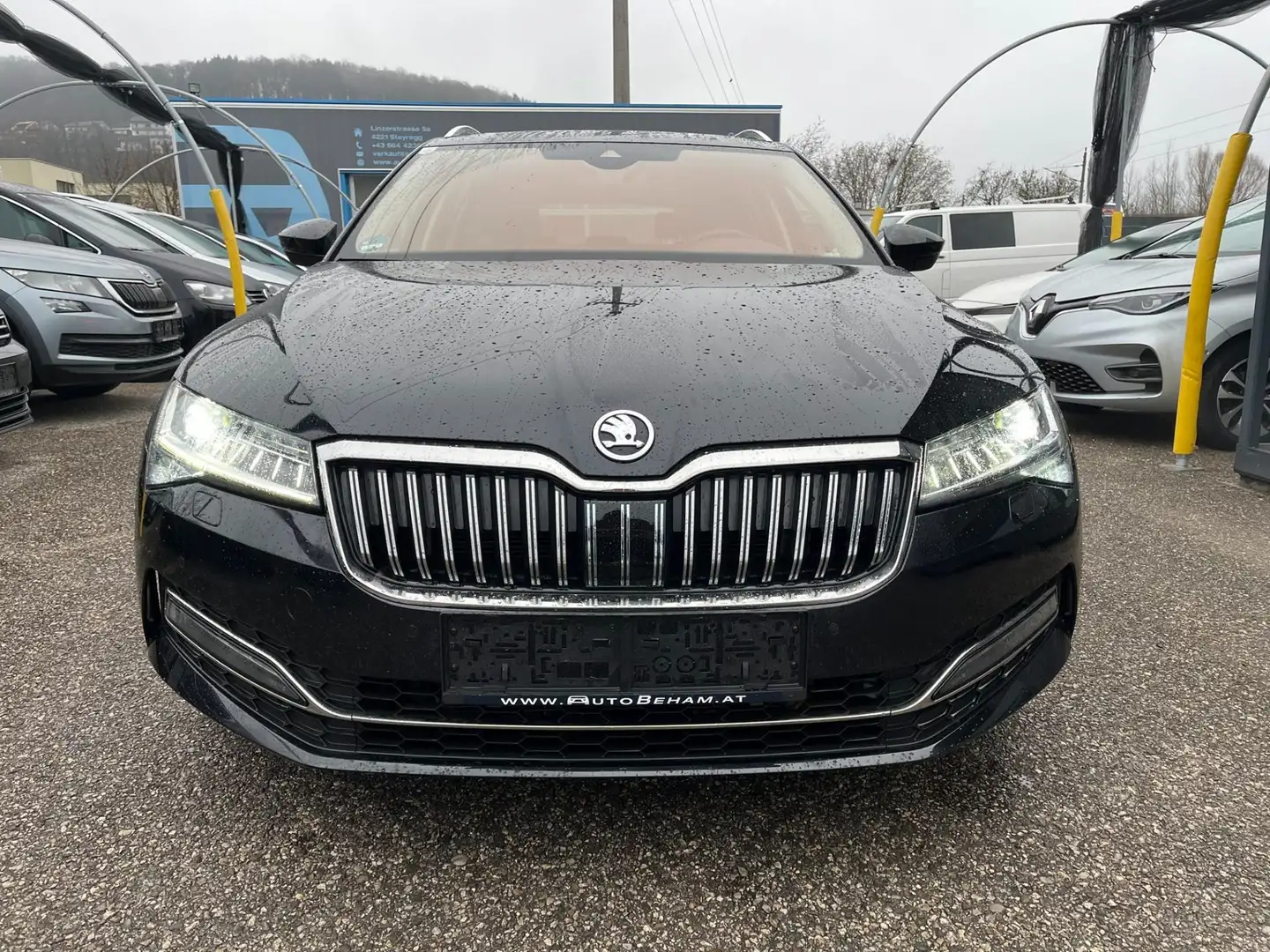 Skoda Superb Kombi 2,0 TDI Style DSG Pano-AHK-Virtual Schwarz - 2