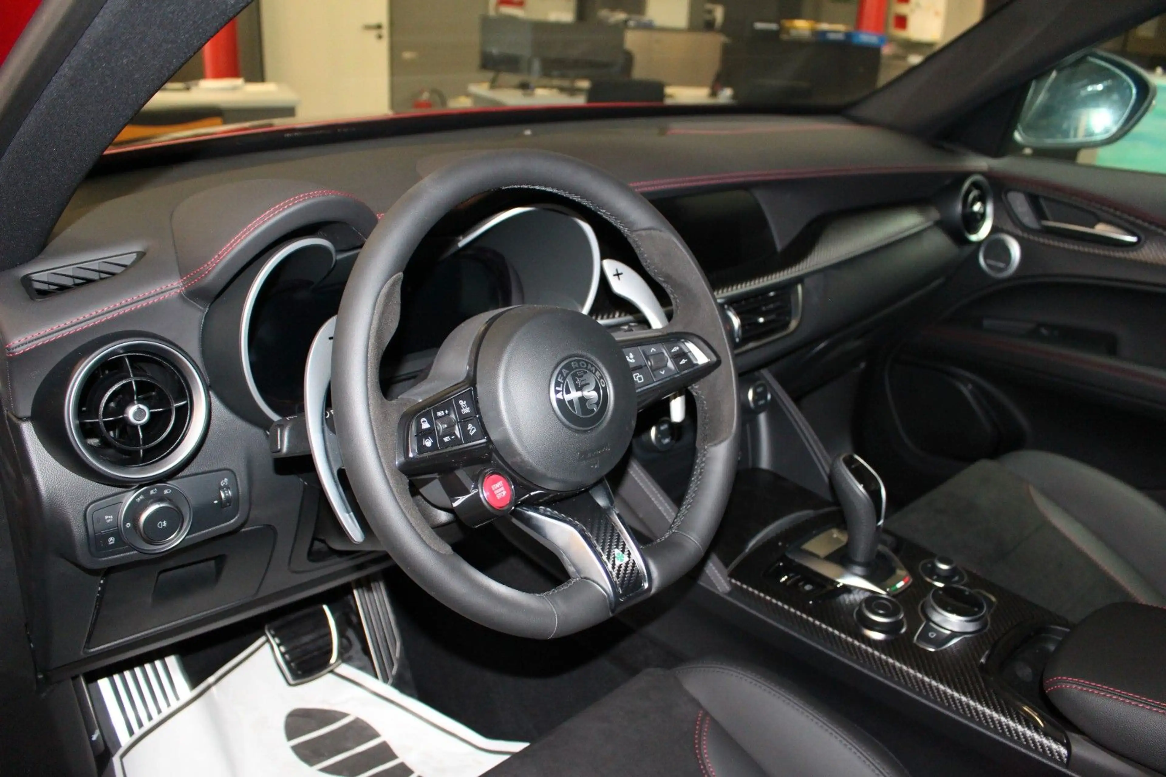 Alfa Romeo Stelvio 2,9 QV Collezione 28/63 — photo 6