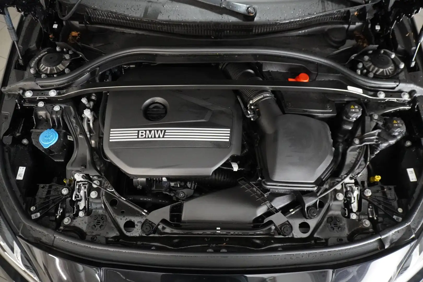 BMW 120 i Schwarz - 2