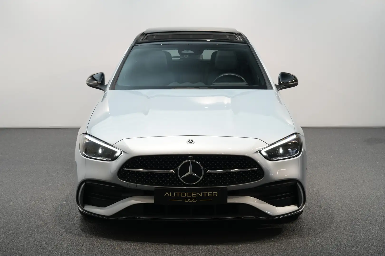 Mercedes-Benz C 200 Estate AMG ✅ PANO ✅ HEAD-UP ✅ 360 CAMERA ✅ MEMORY Grijs - 2