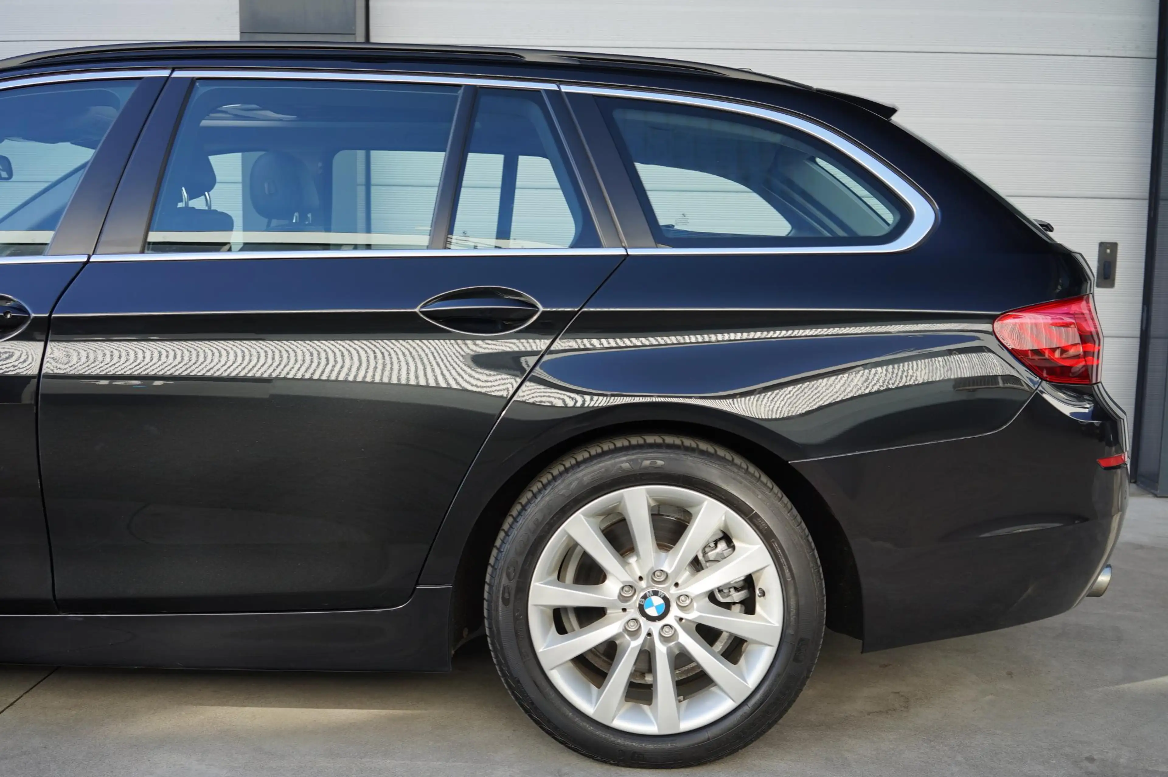 BMW 528 5-serie Touring 528i Executive — photo 8