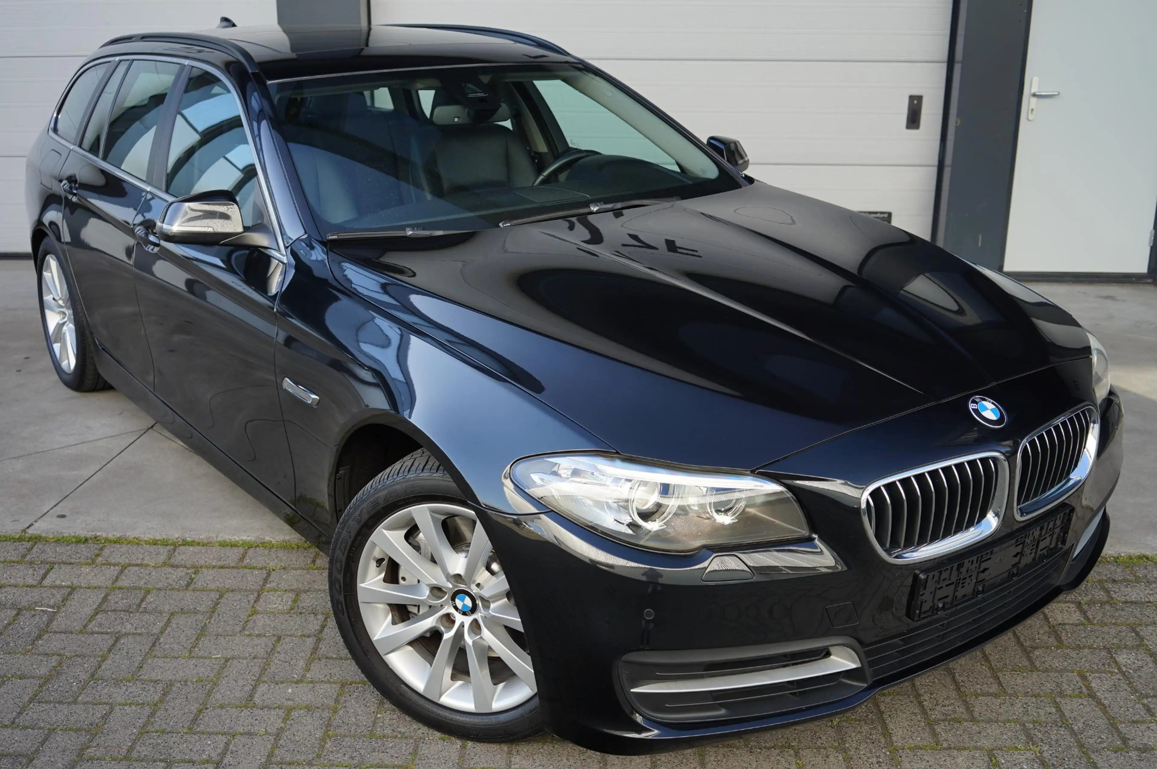 BMW 528 5-serie Touring 528i Executive — photo 13