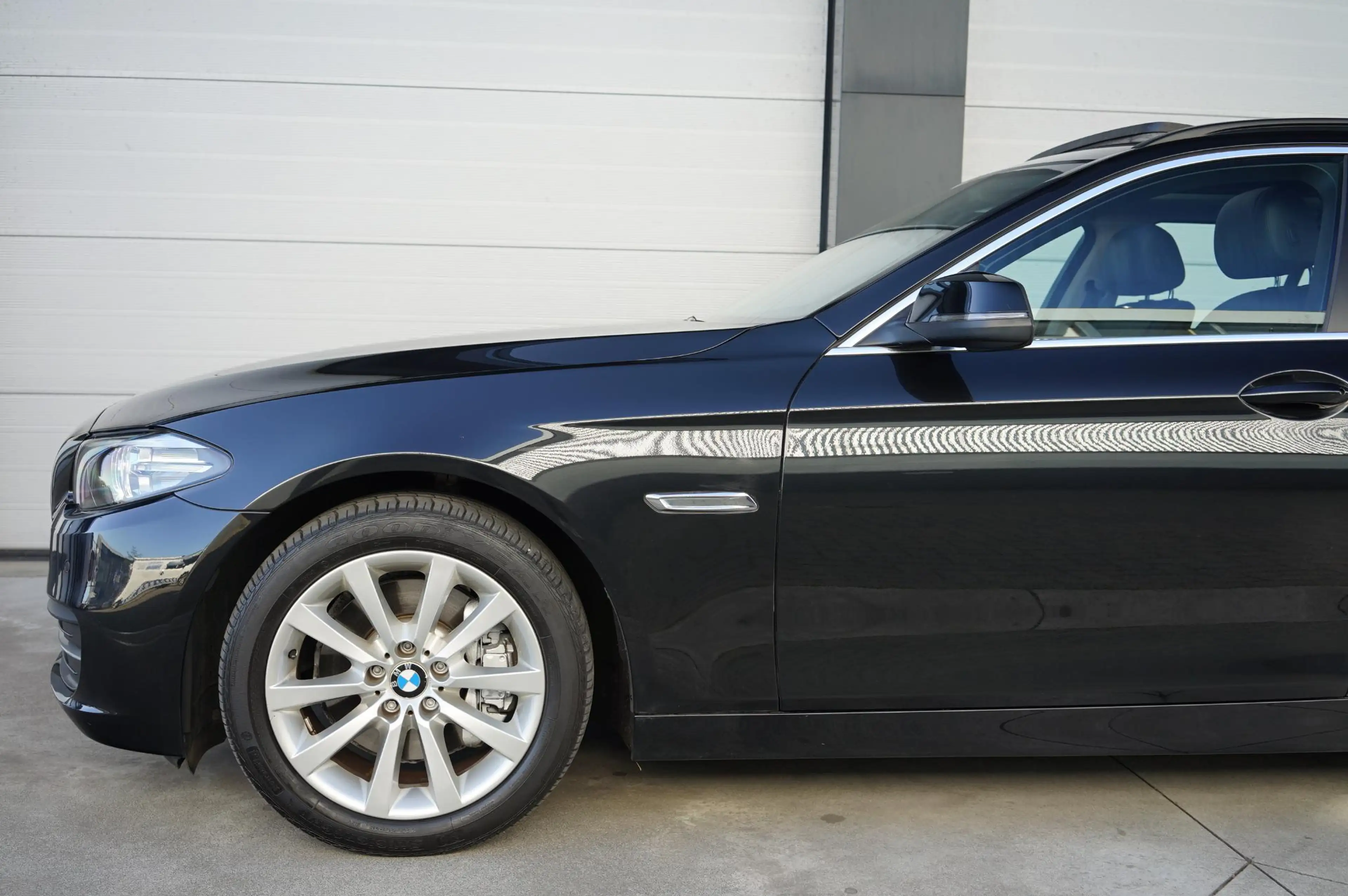 BMW 528 5-serie Touring 528i Executive — photo 3