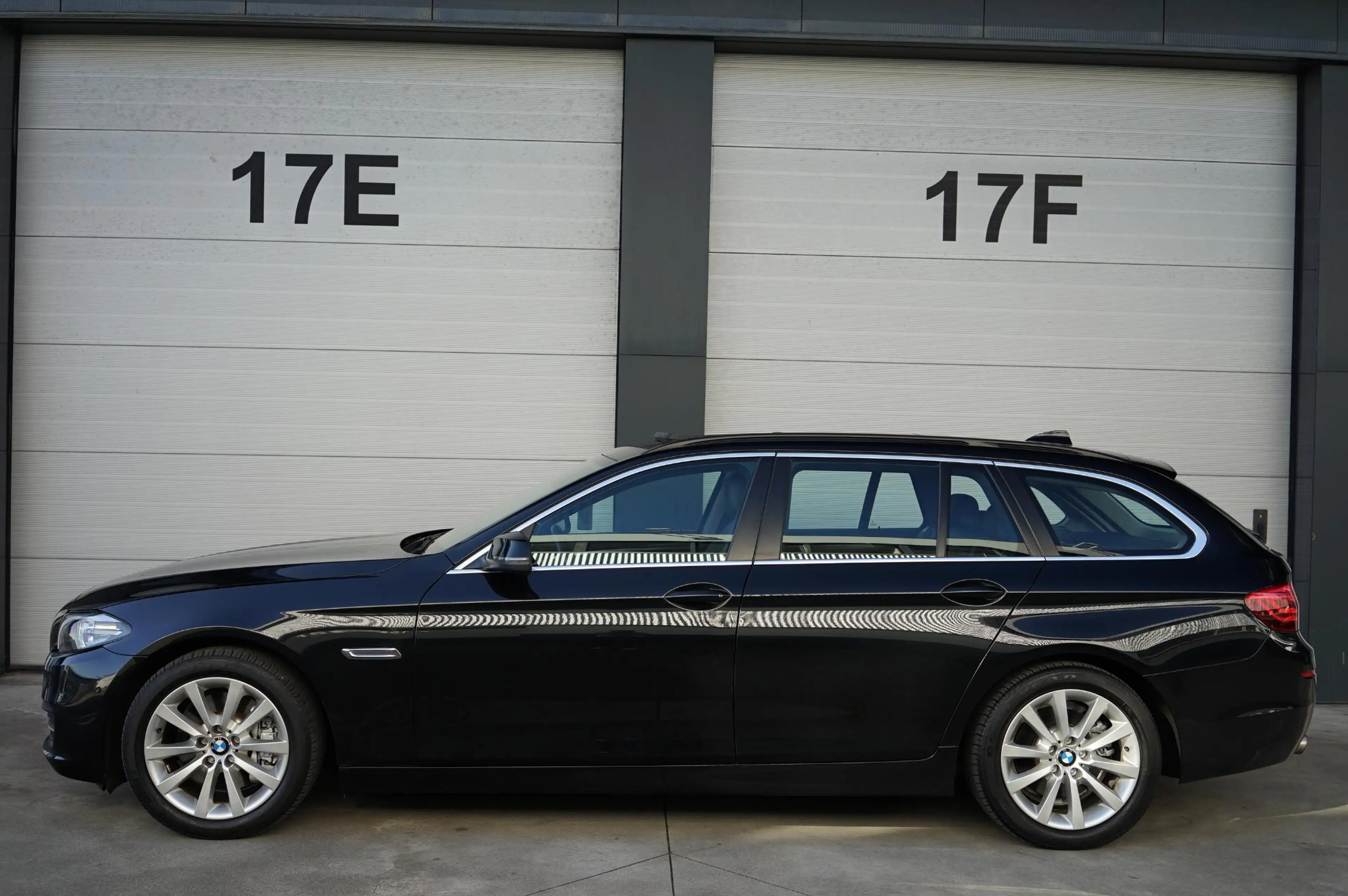 BMW 528 5-serie Touring 528i Executive