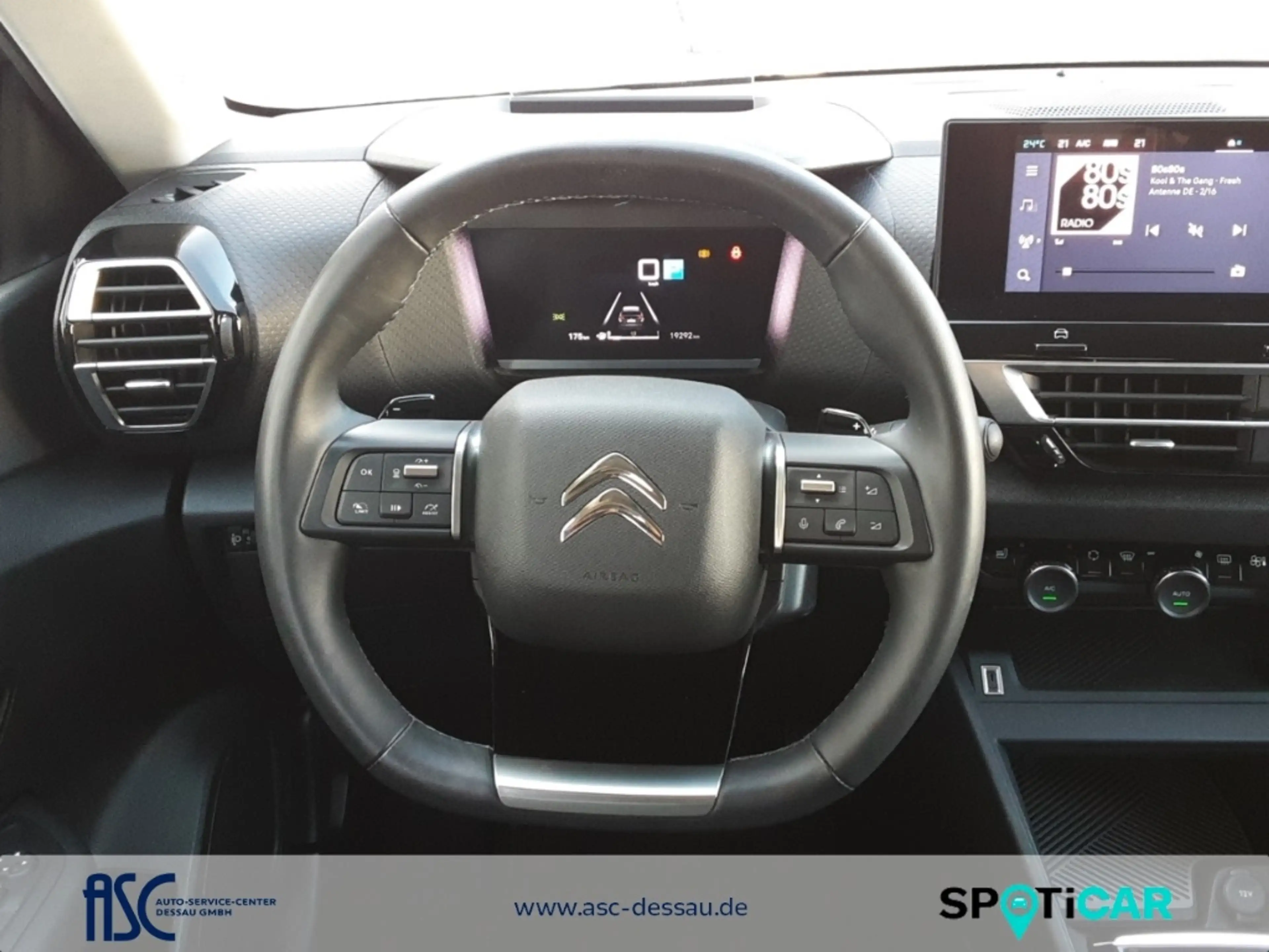Citroen C4 PureTech 130 S&S MAX — photo 9