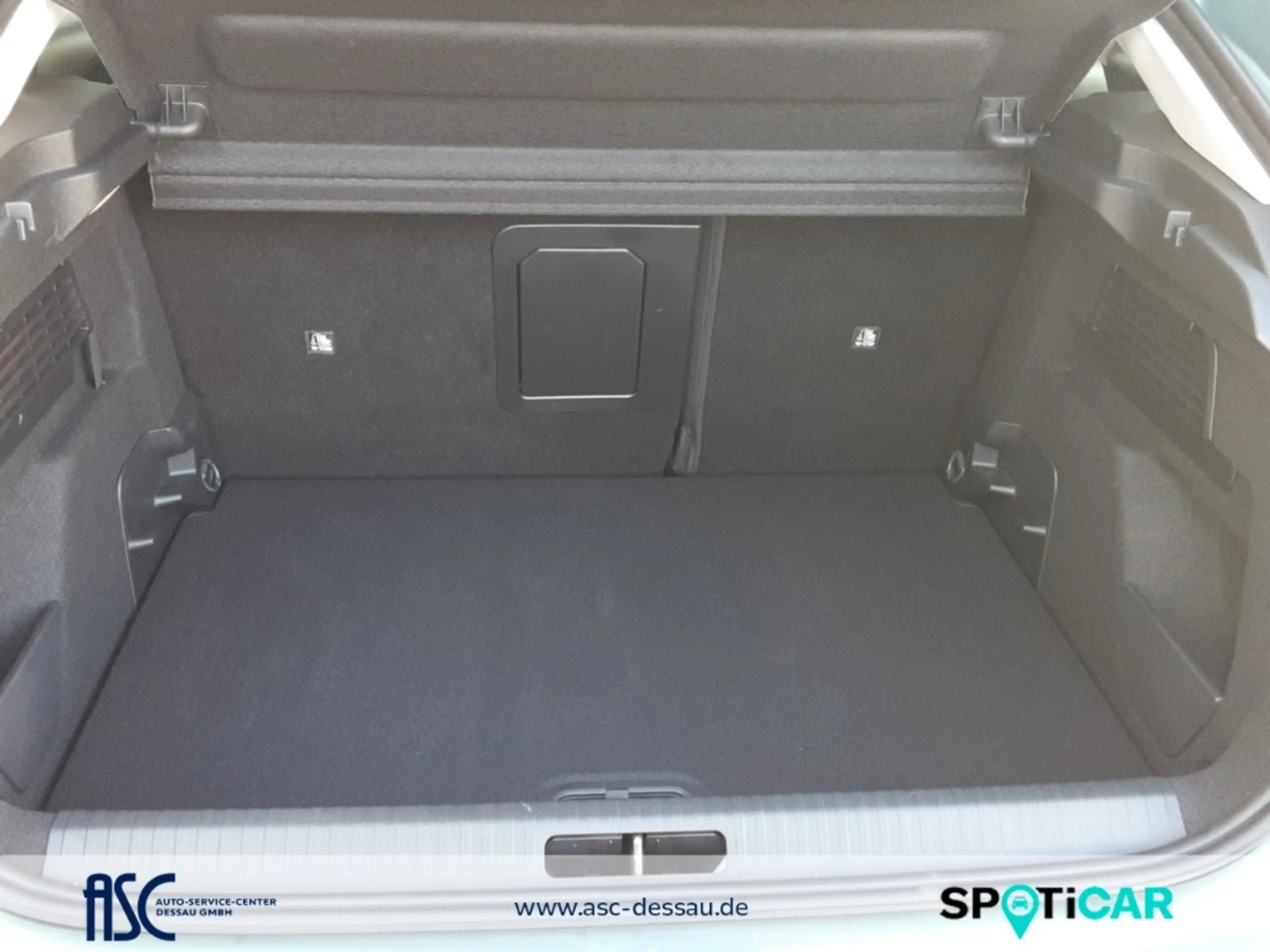 Citroen C4 PureTech 130 S&S MAX — photo 6