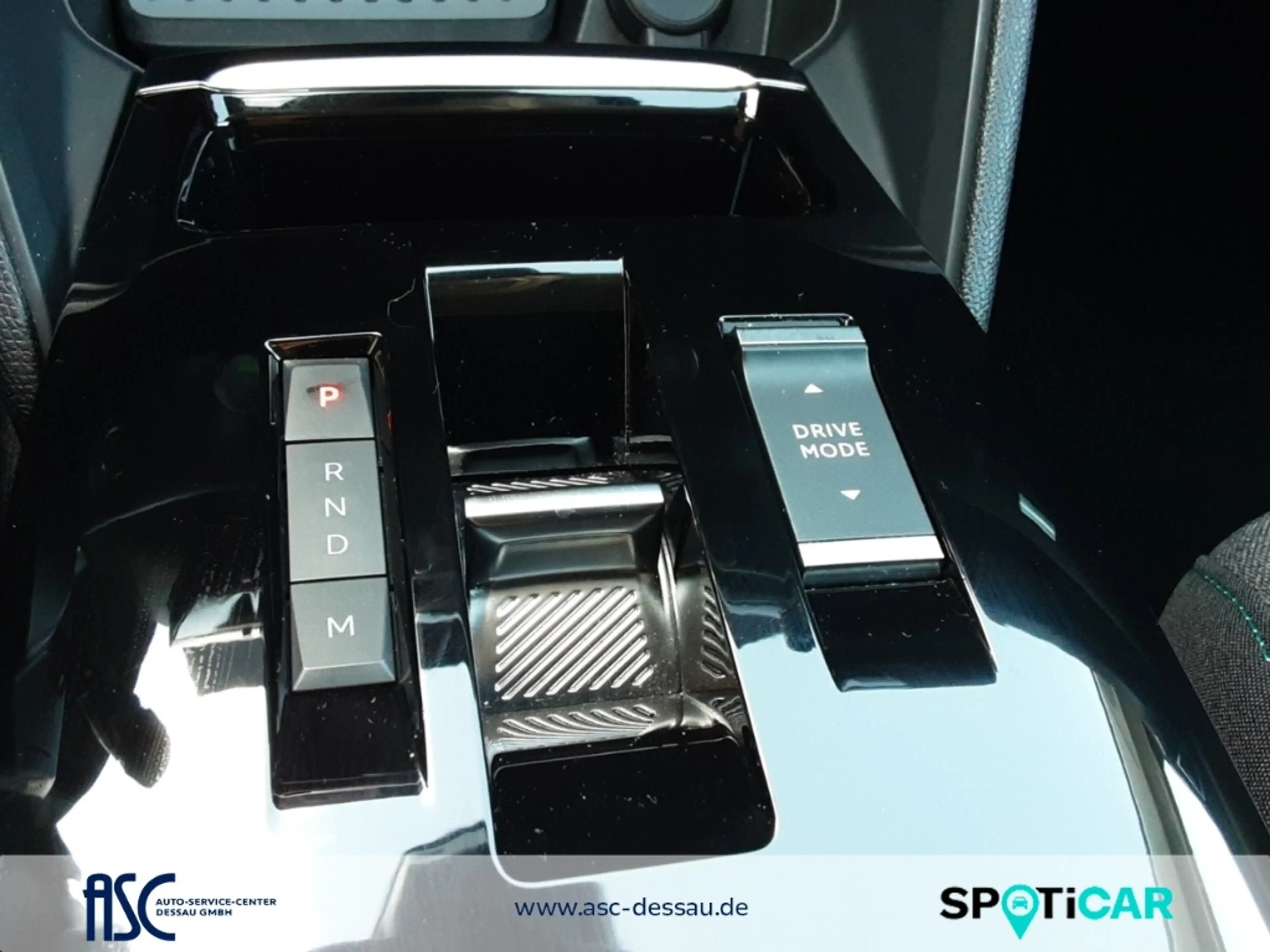 Citroen C4 PureTech 130 S&S MAX — photo 14