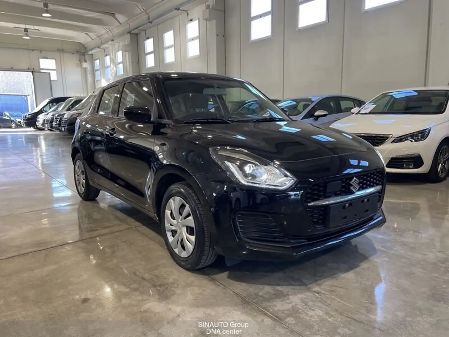 Suzuki Swift 1.2 Hybrid Top - 2