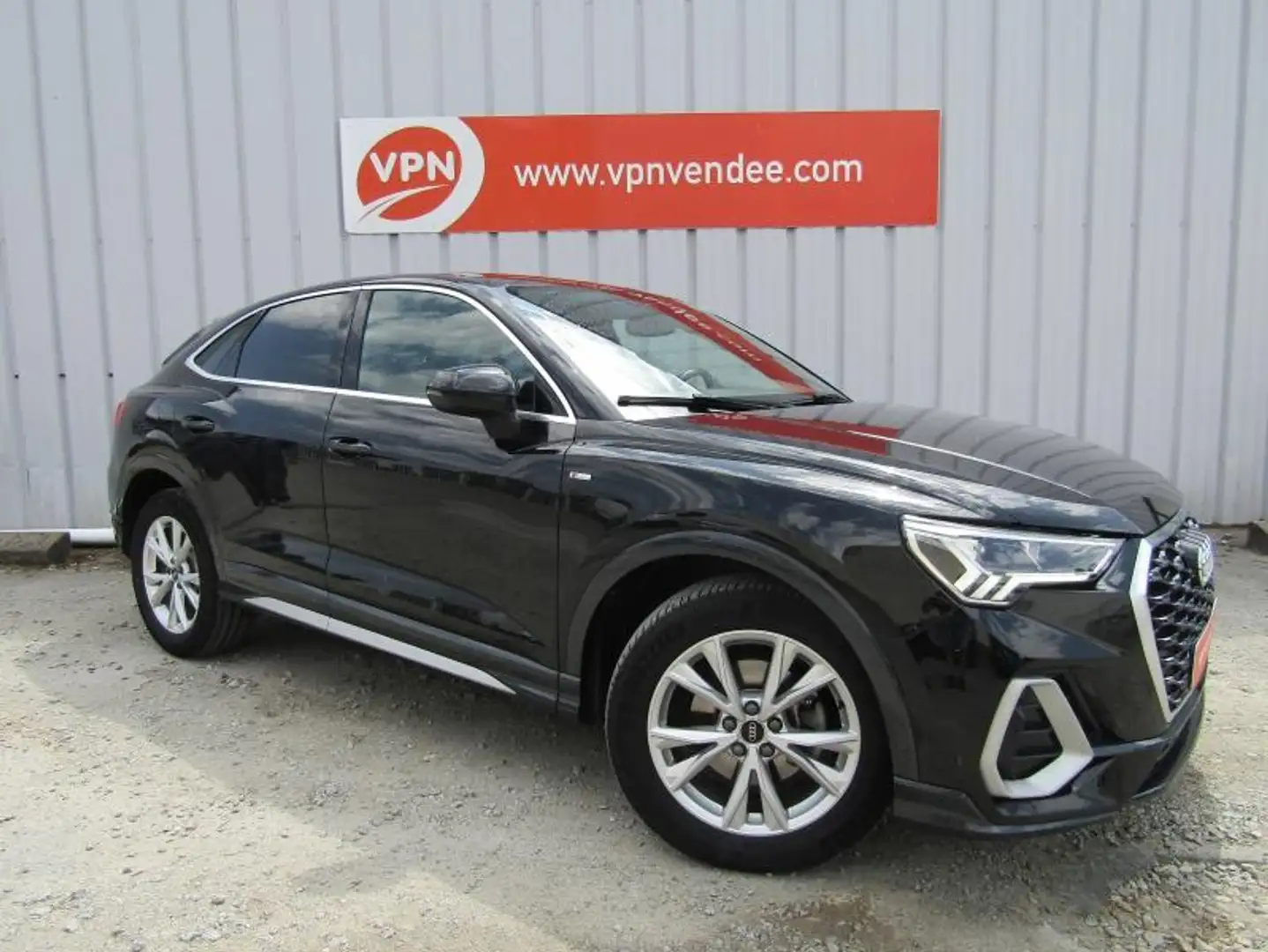 Audi Q3 35 TDI 150ch S line S tronic 7 Schwarz - 1