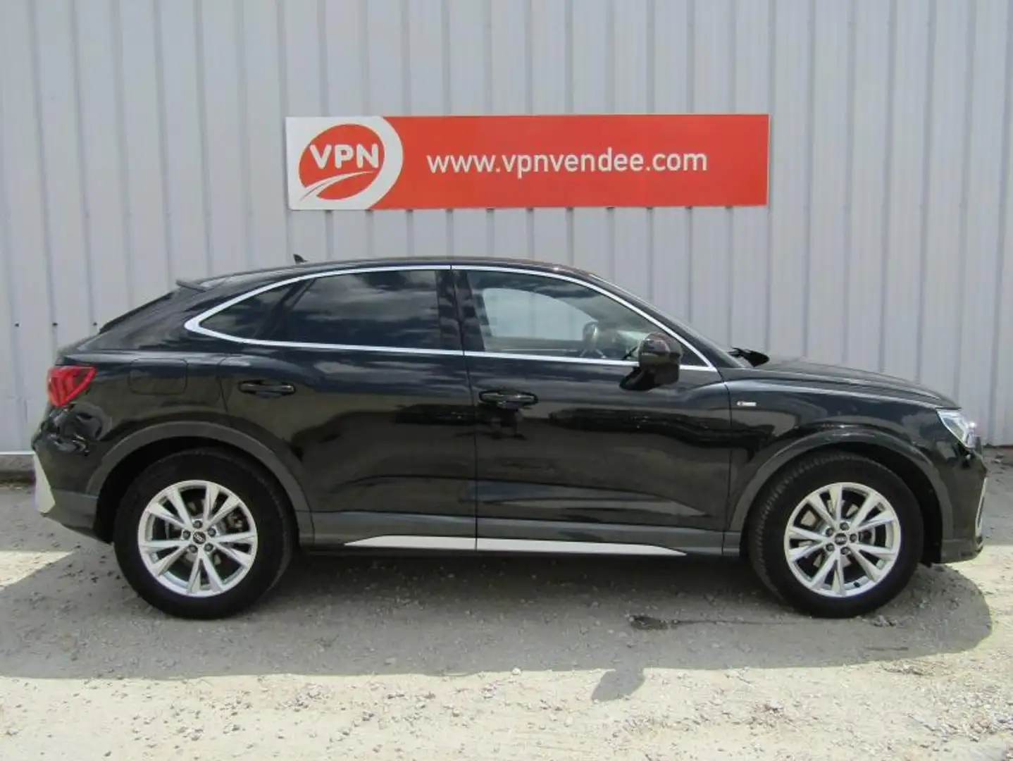 Audi Q3 35 TDI 150ch S line S tronic 7 Schwarz - 2