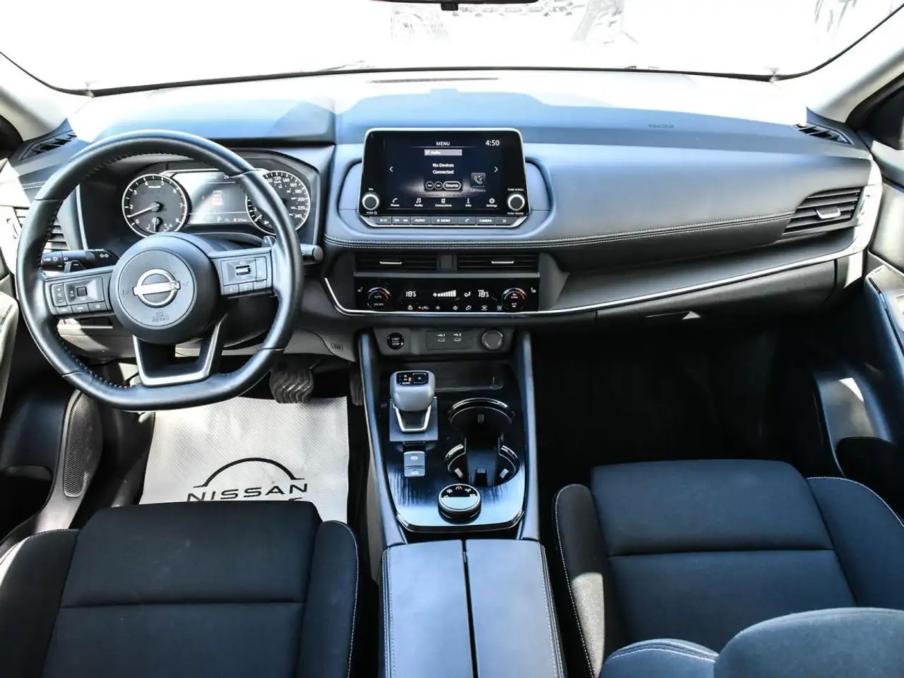 Nissan Rogue fotografie Nissan Rogue