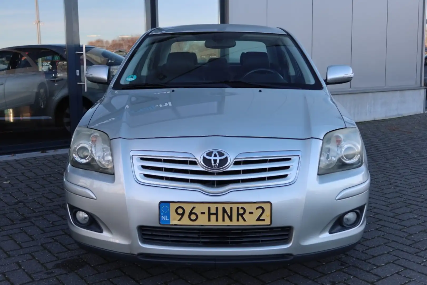 Toyota Avensis 1.8 VVTI Business Clima, NAVI, Leder bekleding, Cr Gris - 2