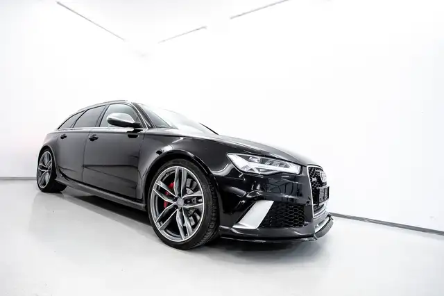 Audi RS6 Avant 4,0 TFSI COD tiptronic | Sky | HUD | Akra...