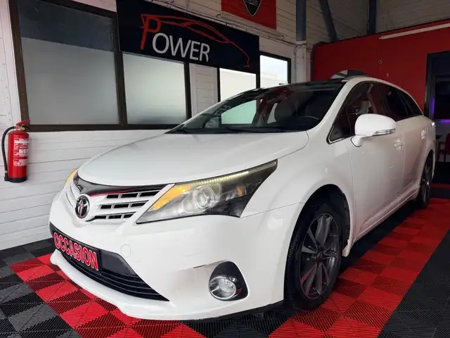 Toyota Avensis BREAK 2.0 D4D 125 BUSINESS