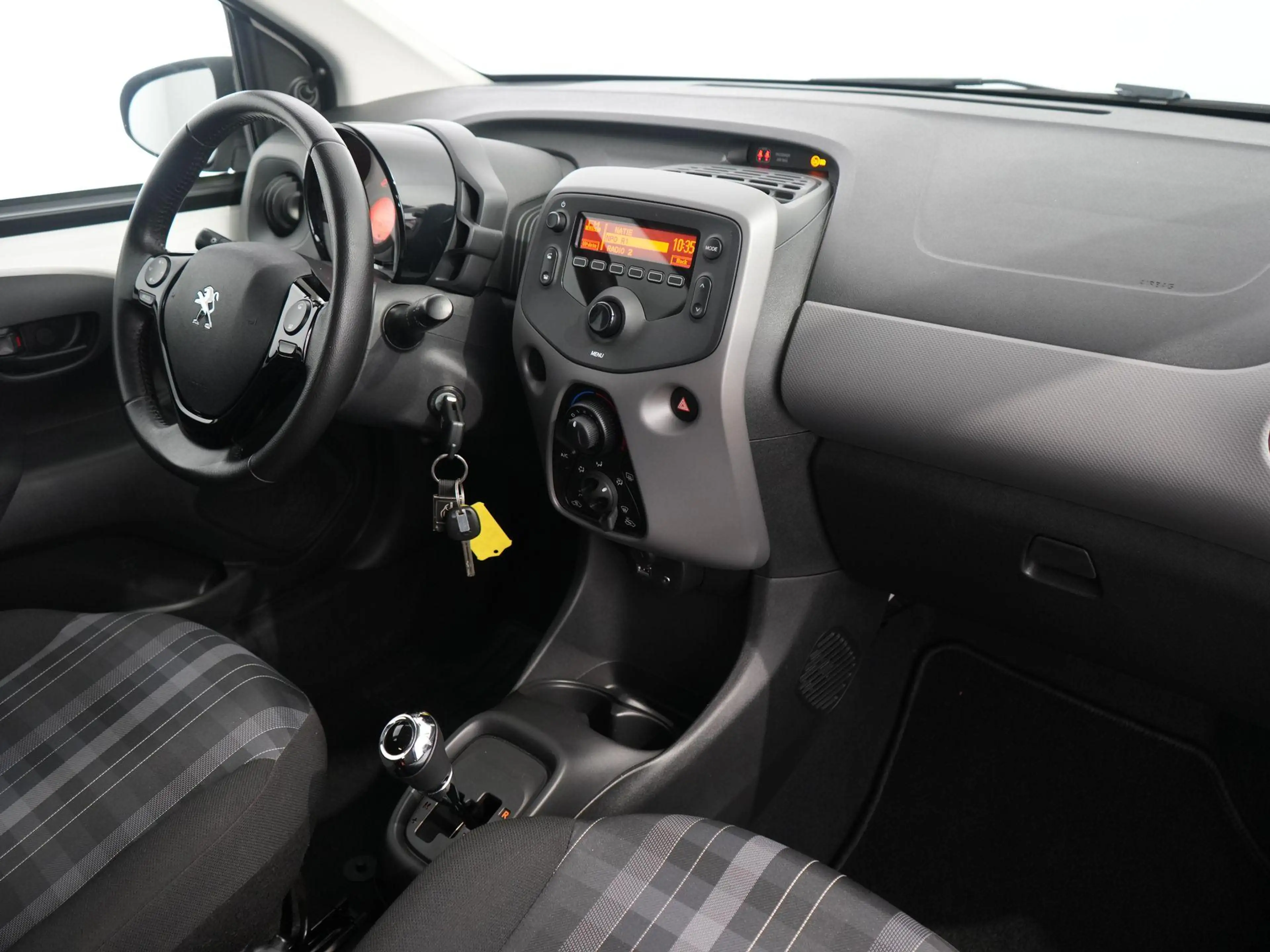 Peugeot 108 1.0 e-VTi Active | Automaat | Airco | Bleutooth | — photo 3