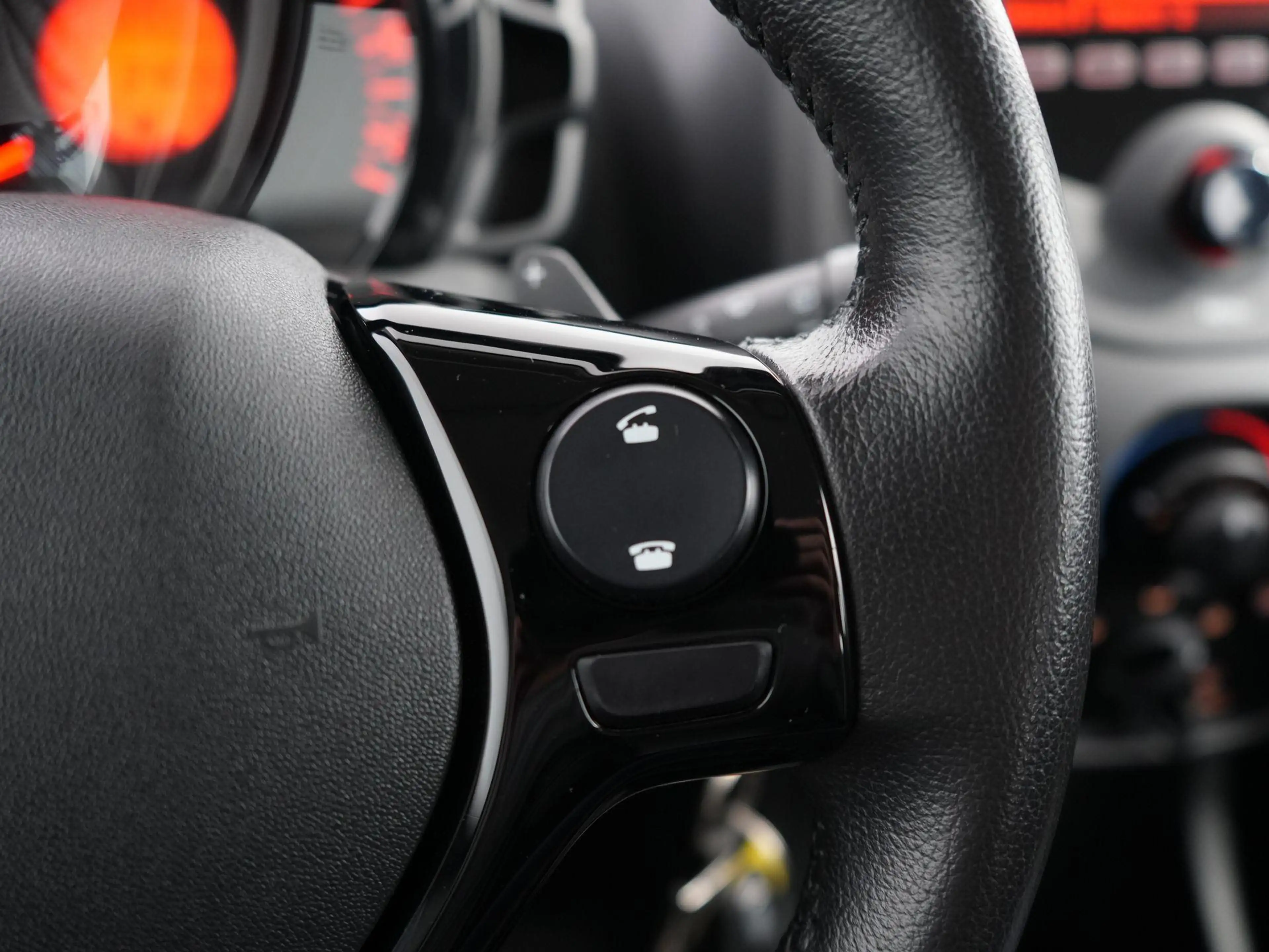 Peugeot 108 1.0 e-VTi Active | Automaat | Airco | Bleutooth | — photo 17