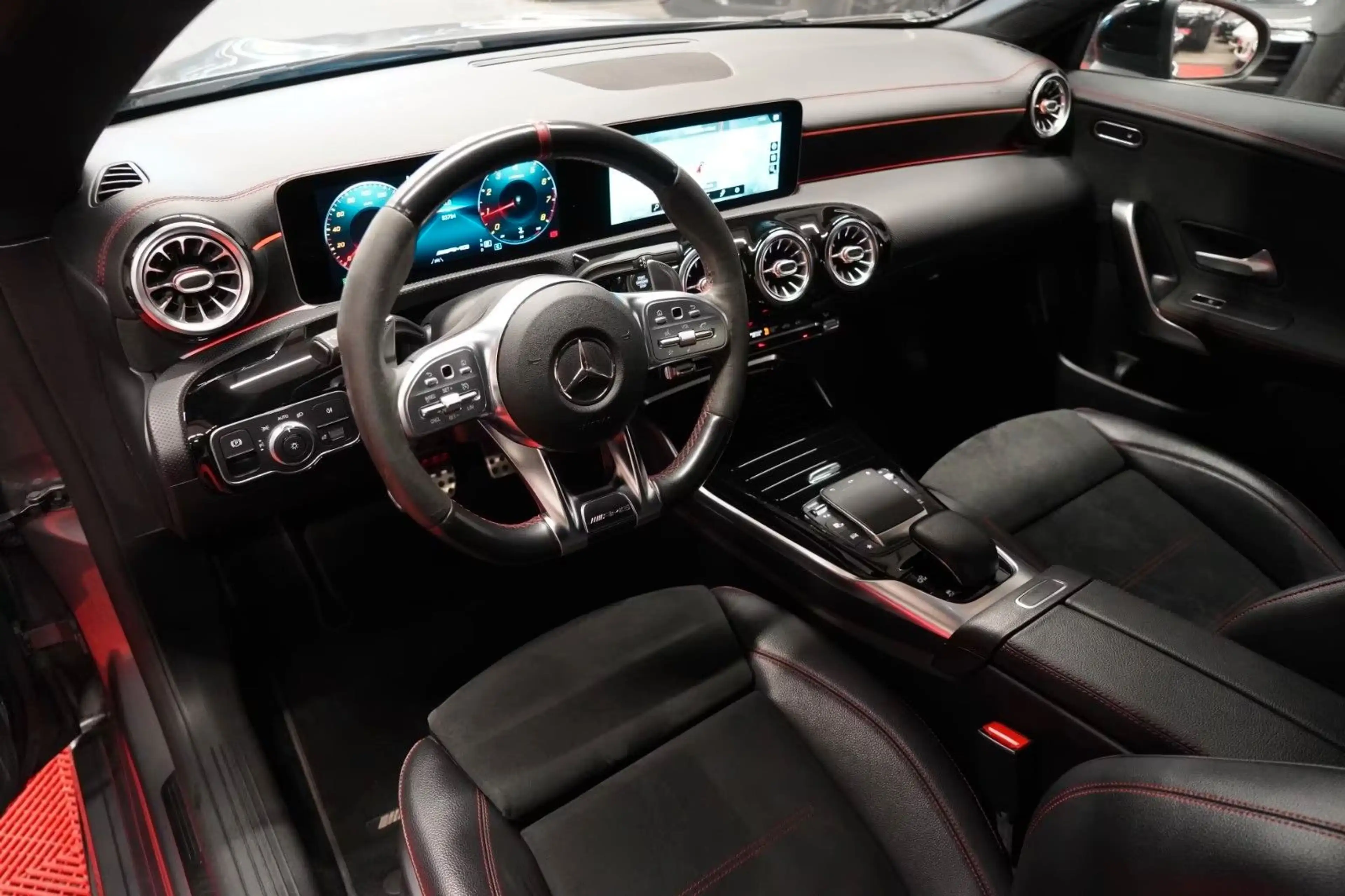 Mercedes-Benz CLA 35 AMG Turbo 4Matic *1.Hand*Unfallfrei* — photo 13