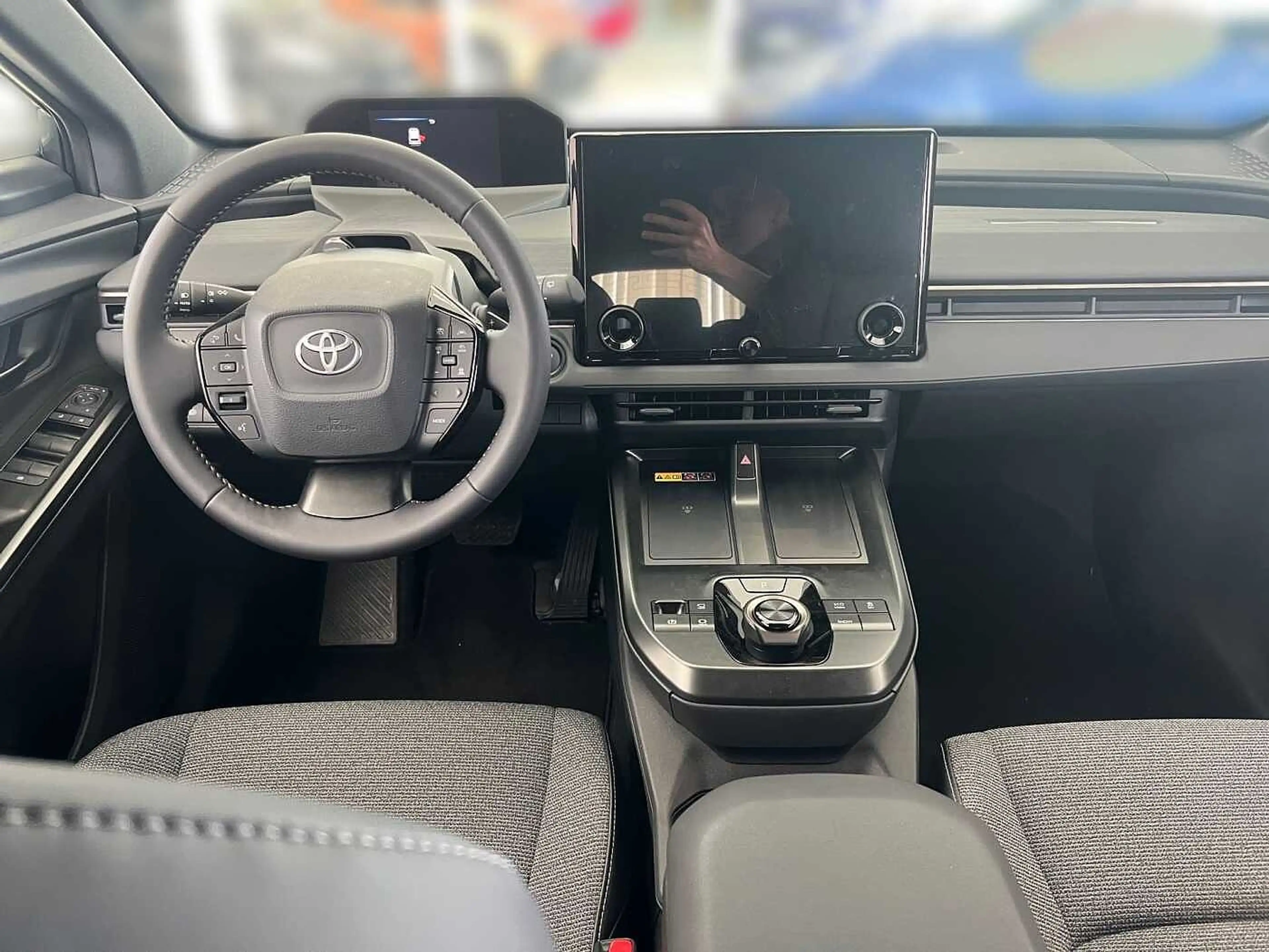 Toyota bZ4X Touring Teamplayer 75kWh / 166KW FWD 360° — photo 8