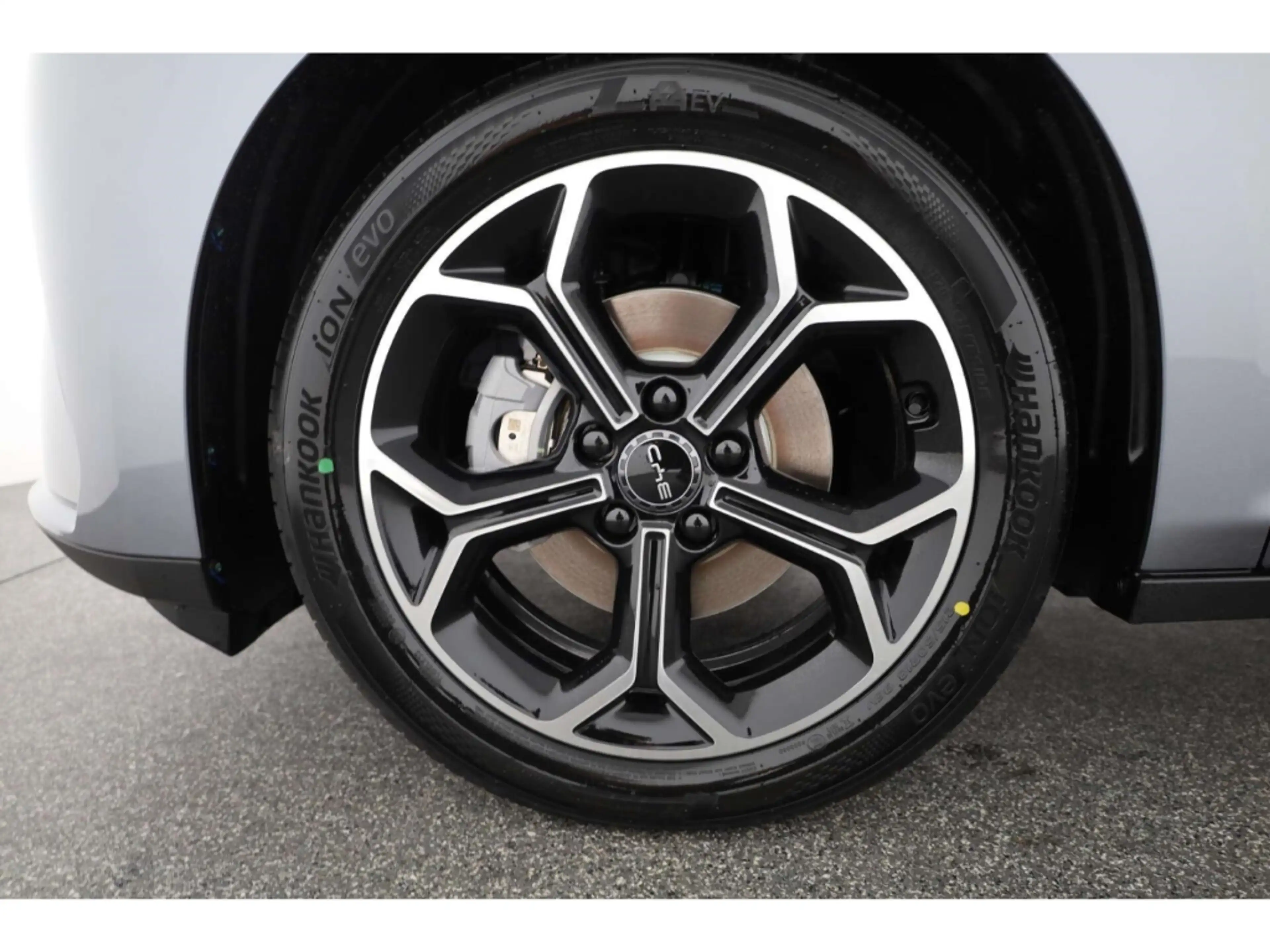 BYD Dolphin G DM-i Comfort — photo 8