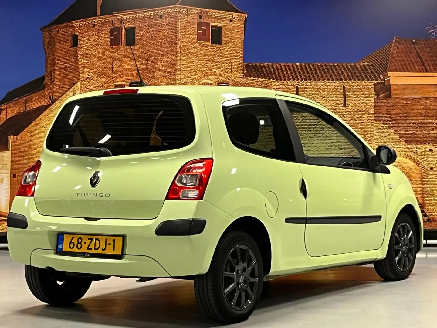 Renault Twingo 1.2 Acces Airco Lichtmetalen Velgen Groen - 2