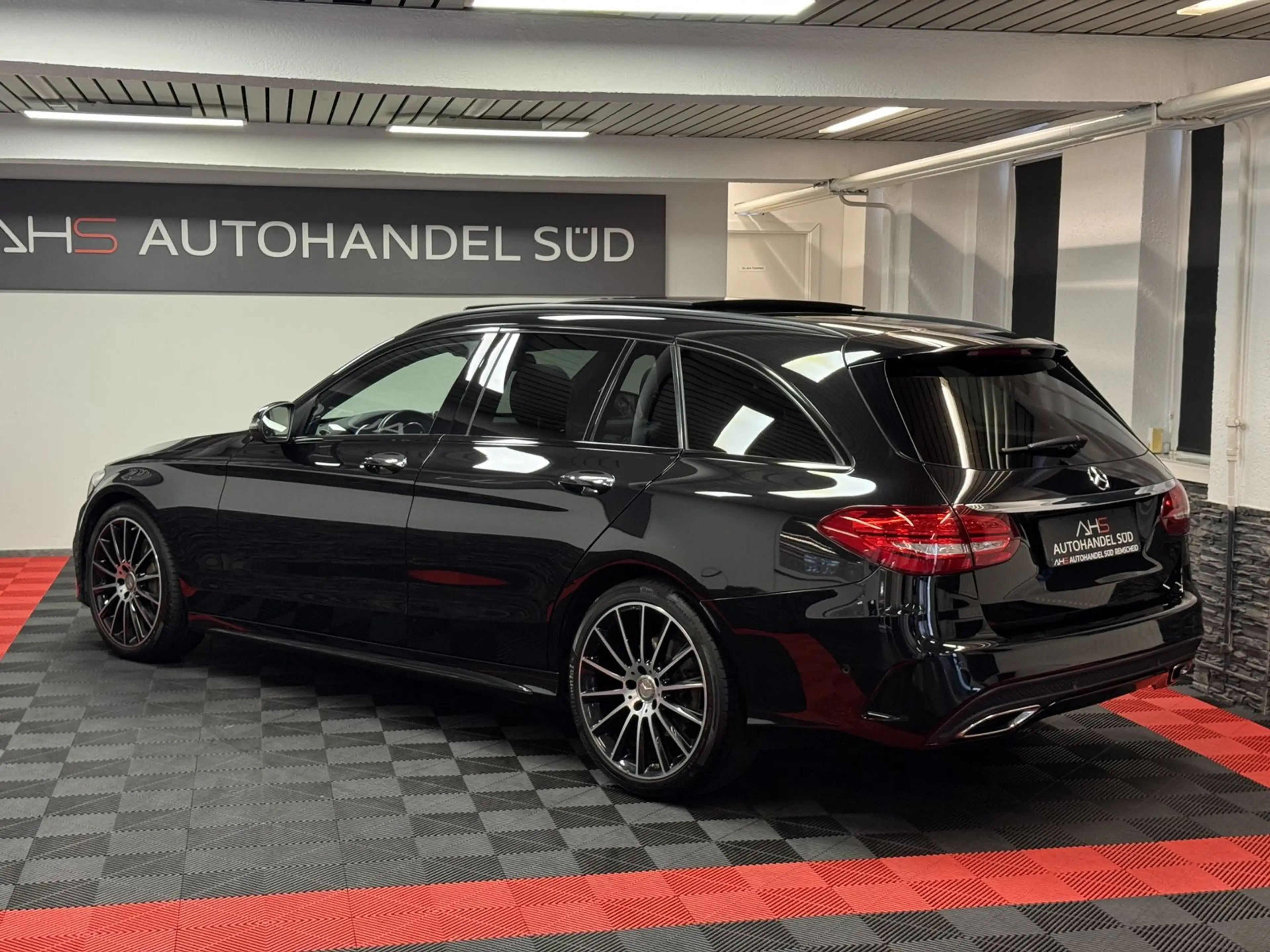 Mercedes-Benz C 250 d T 4M*AMG-LINE*LUFT*PANO*HUD*AHK* — photo 5