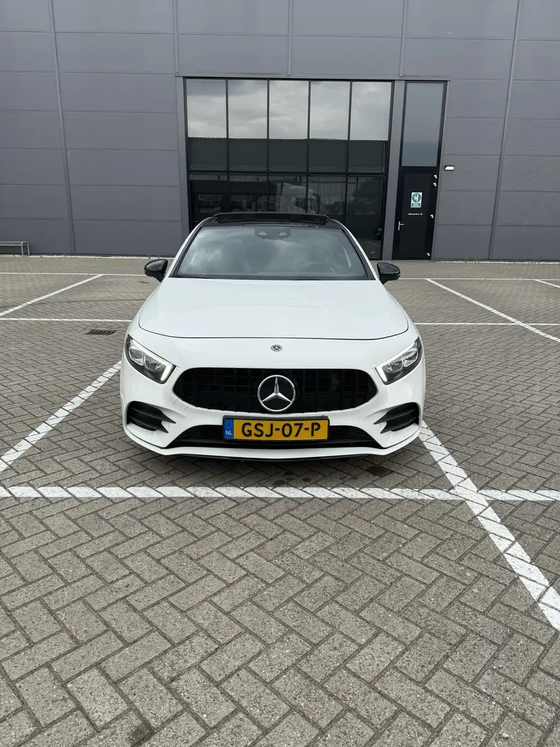 Mercedes-Benz A 200 AMG PANO STOELV SFEERV CAM KEYLESS NIGHT PAKKET 19 Fehér - 2