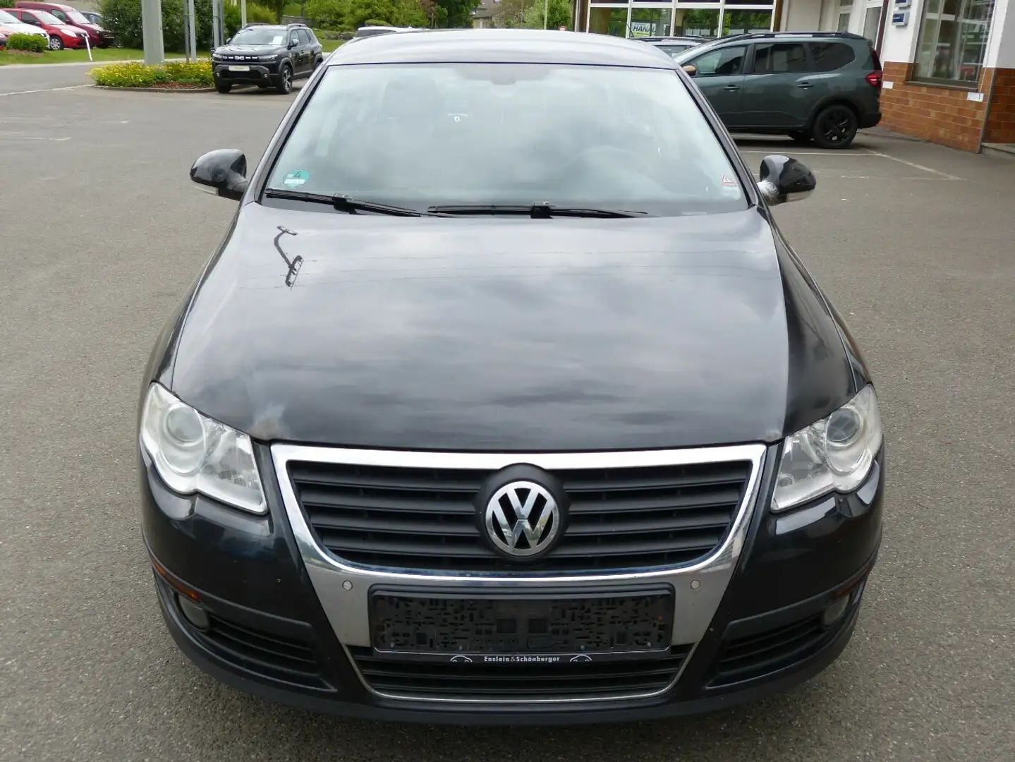 Volkswagen Passat Trendline Limousine 1.6[KLIMA/SHZ/PDC] Siyah - 2