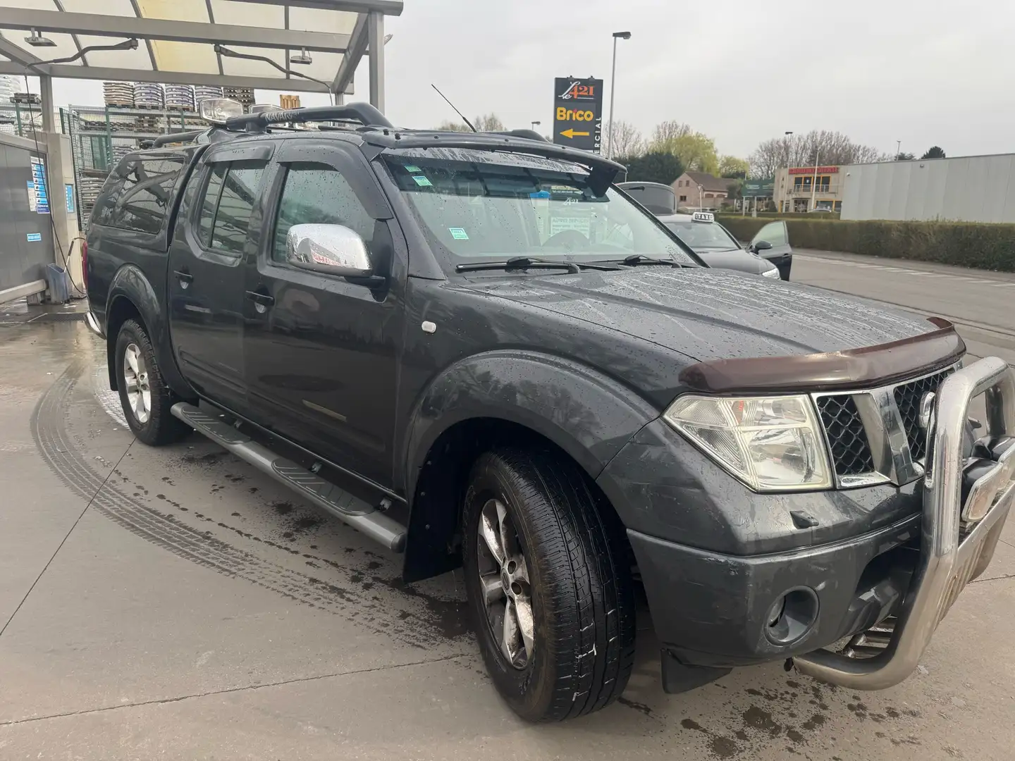 Nissan Navara DPF Autm. LE Gris - 2