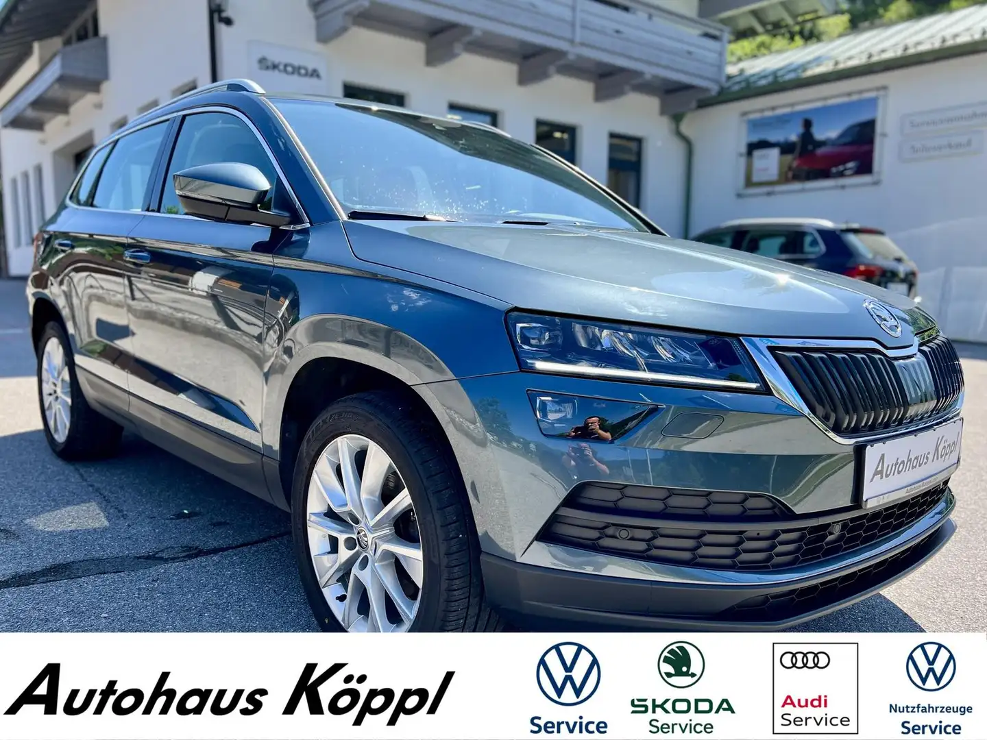Skoda Karoq 2.0 TDI 4x4 Style AHK 18" Navi VARIOFLEX Grau - 1