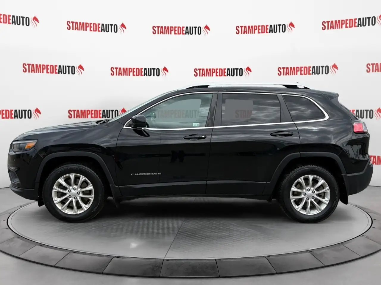 Jeep Cherokee снимка Jeep Cherokee