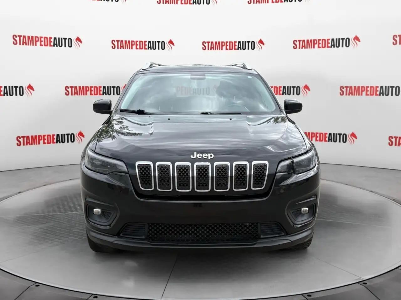 Jeep Cherokee снимка Jeep Cherokee