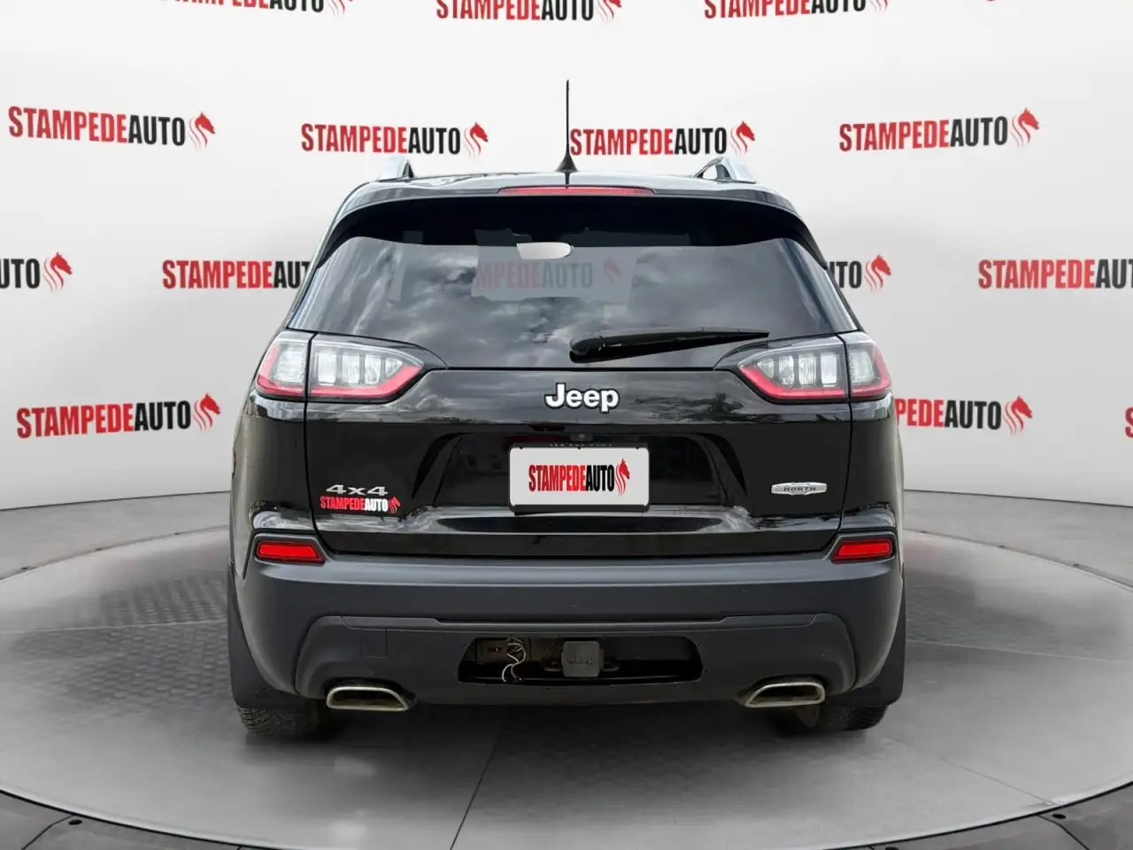 Jeep Cherokee снимка Jeep Cherokee