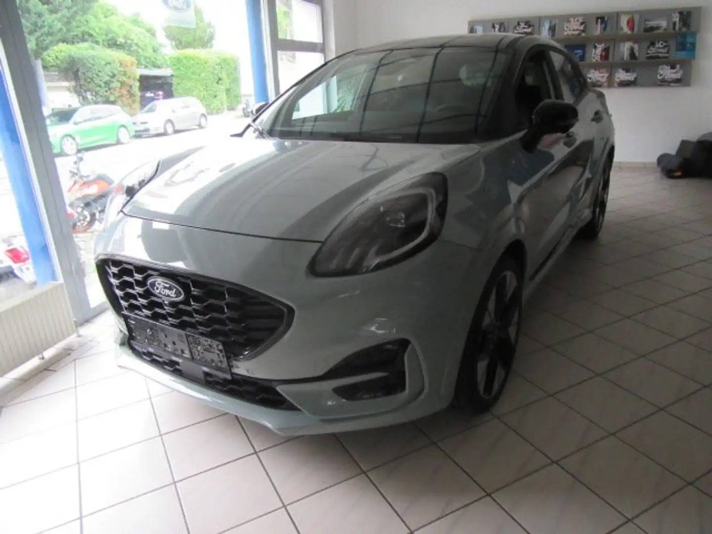 Ford Puma 1,0 EcoBoost Hybrid ST-Line X Aut. Gris - 2