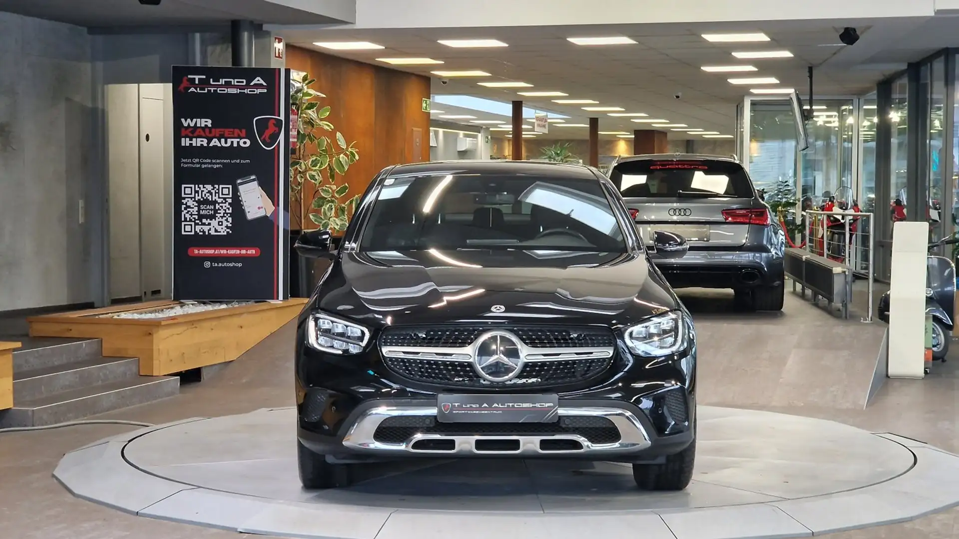 Mercedes-Benz GLC 200 d 4Matic Coupe Aut. *Keyless-Go*Kamera*Navi* Negru - 2