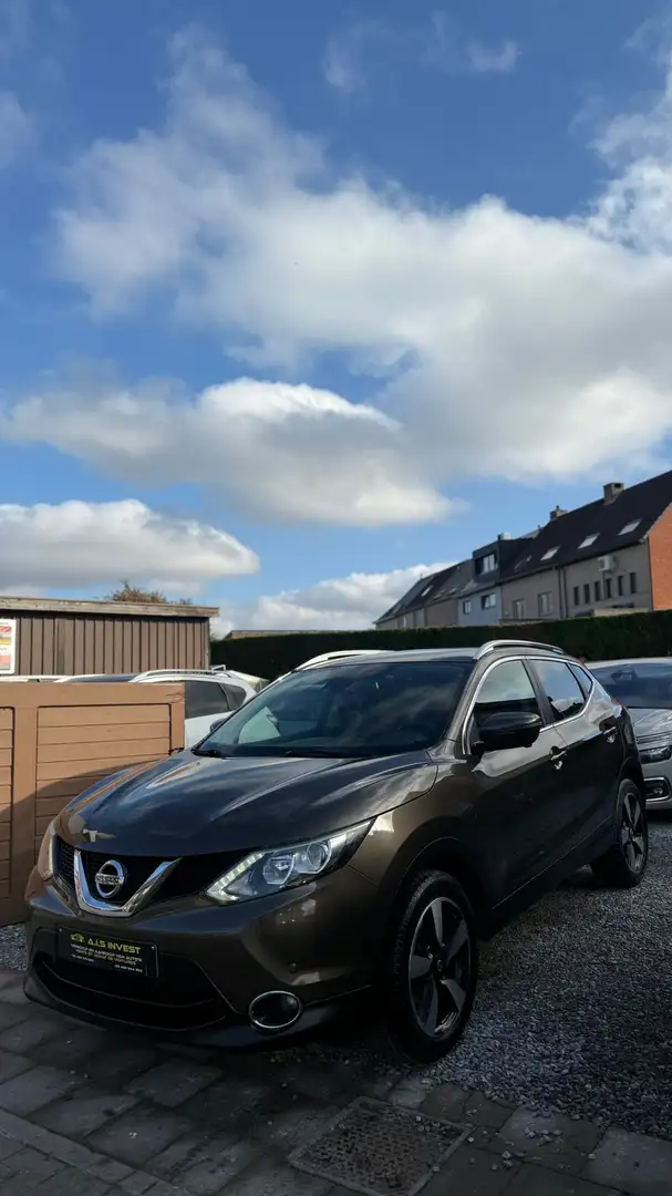 Nissan Qashqai Qashqai 1.2 DIG-T 2WD N-Connecta Bruin - 1