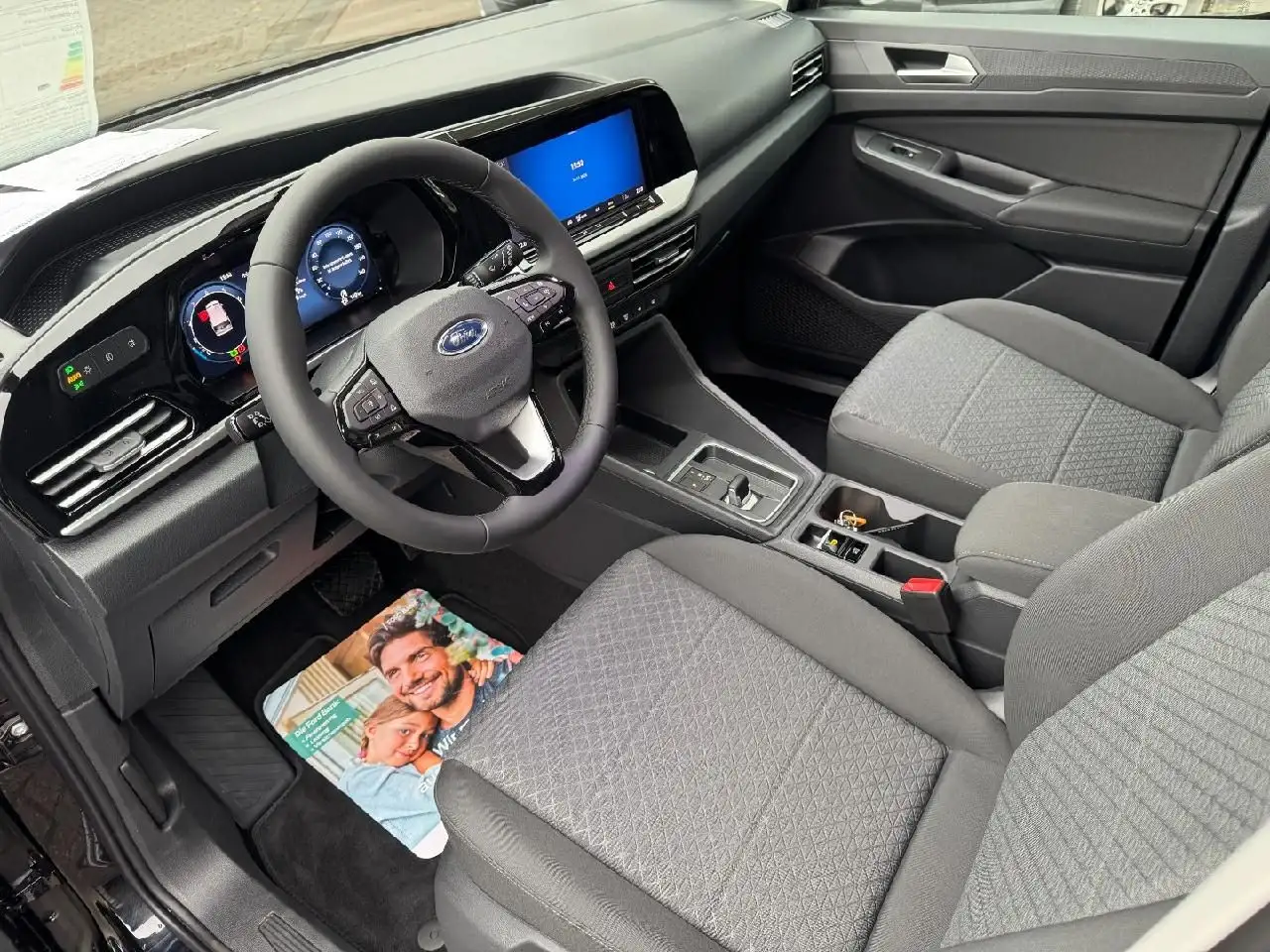 Ford Grand Tourneo Connect Titanium 115PS Autom. AHK 6