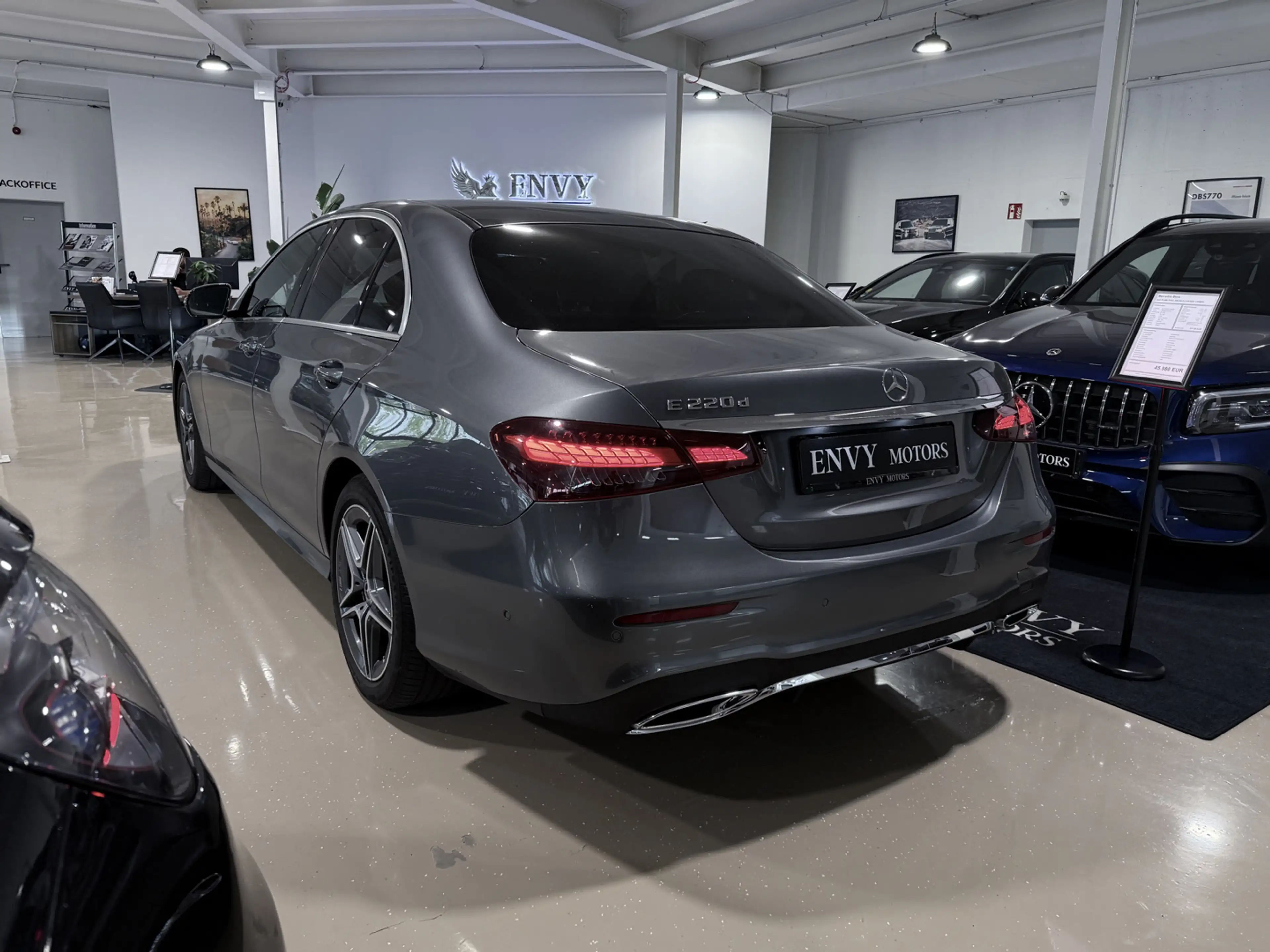 Mercedes-Benz E 220 E 220 d *NAVI*KAMERA*PANO*SHZ*TOTW — photo 6